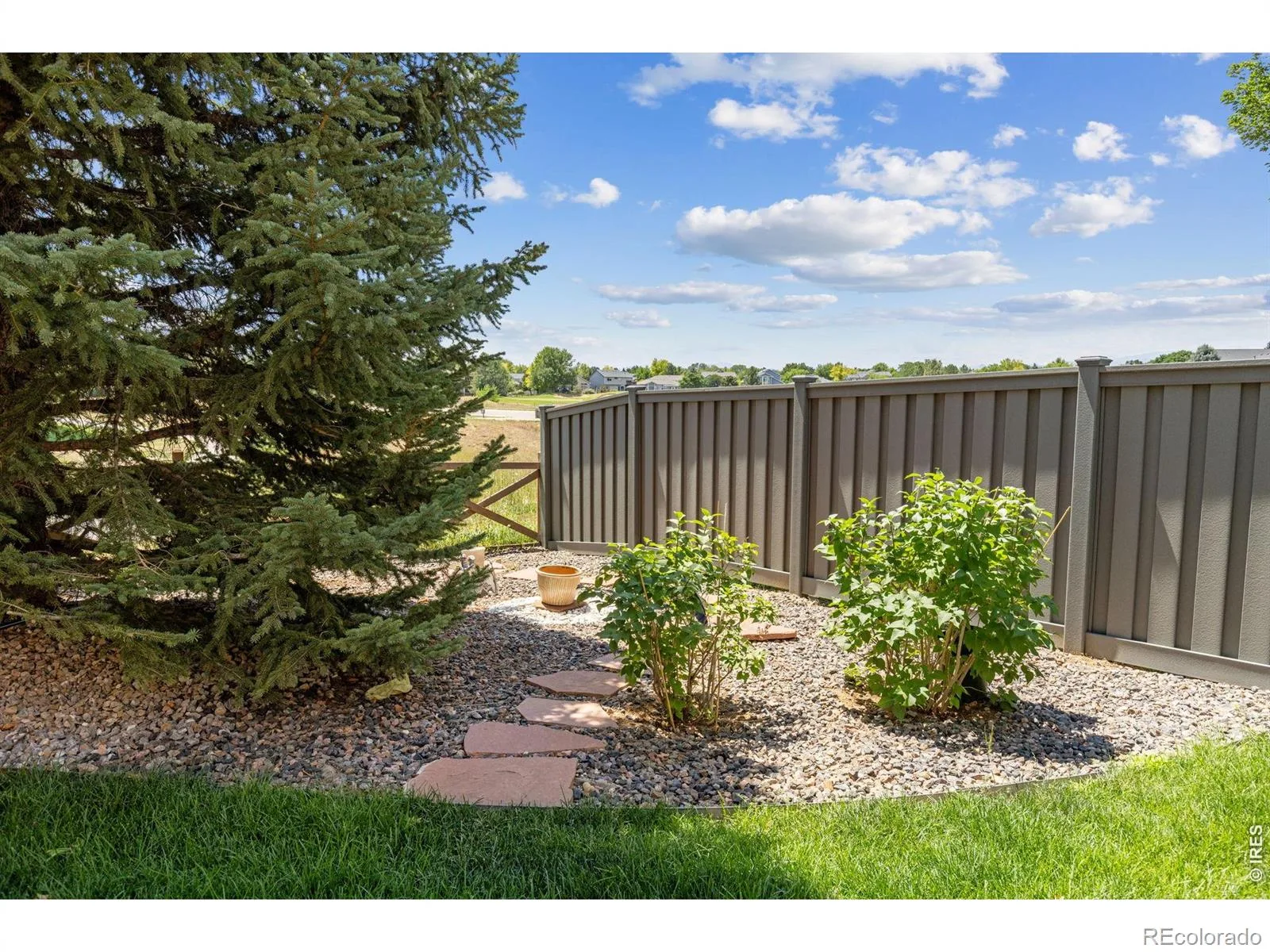 1001 Wyndemere Circle Longmont CO 80504 | MLS #RECIR1065519 07312026214512 1600 42
