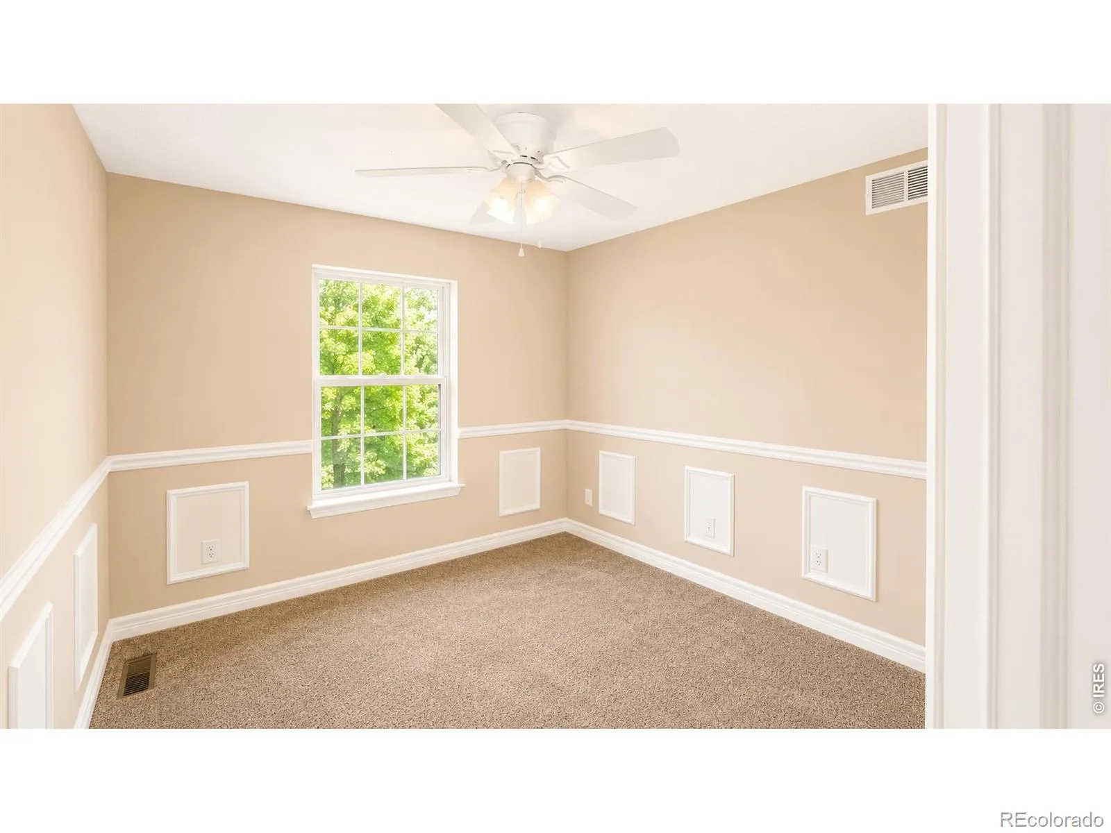 2123 E 100th Place Thornton CO 80229 | MLS #RECIR1065562 08012026031629 1600 19