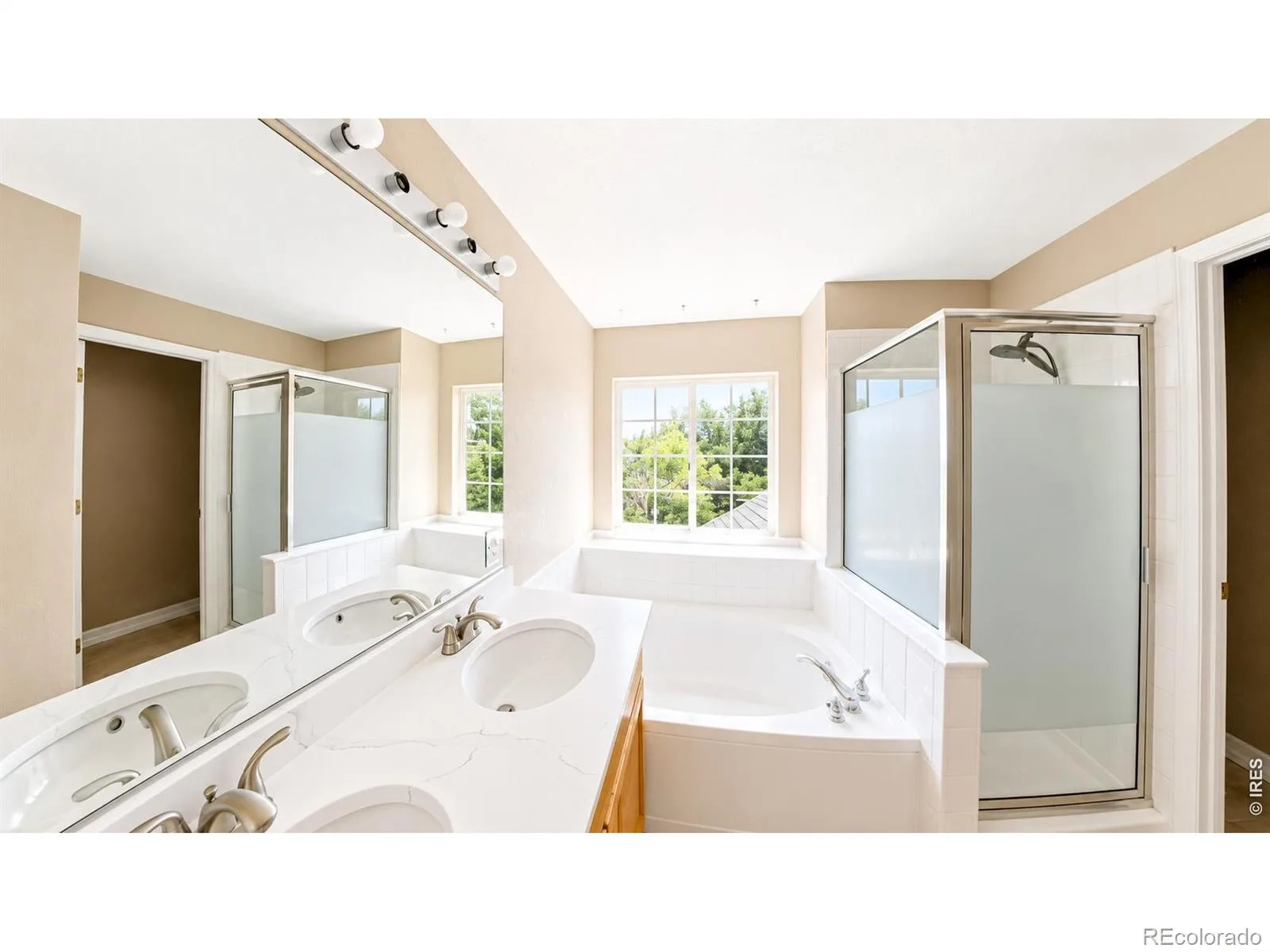 2123 E 100th Place Thornton CO 80229 | MLS #RECIR1065562 08012026031629 1600 29