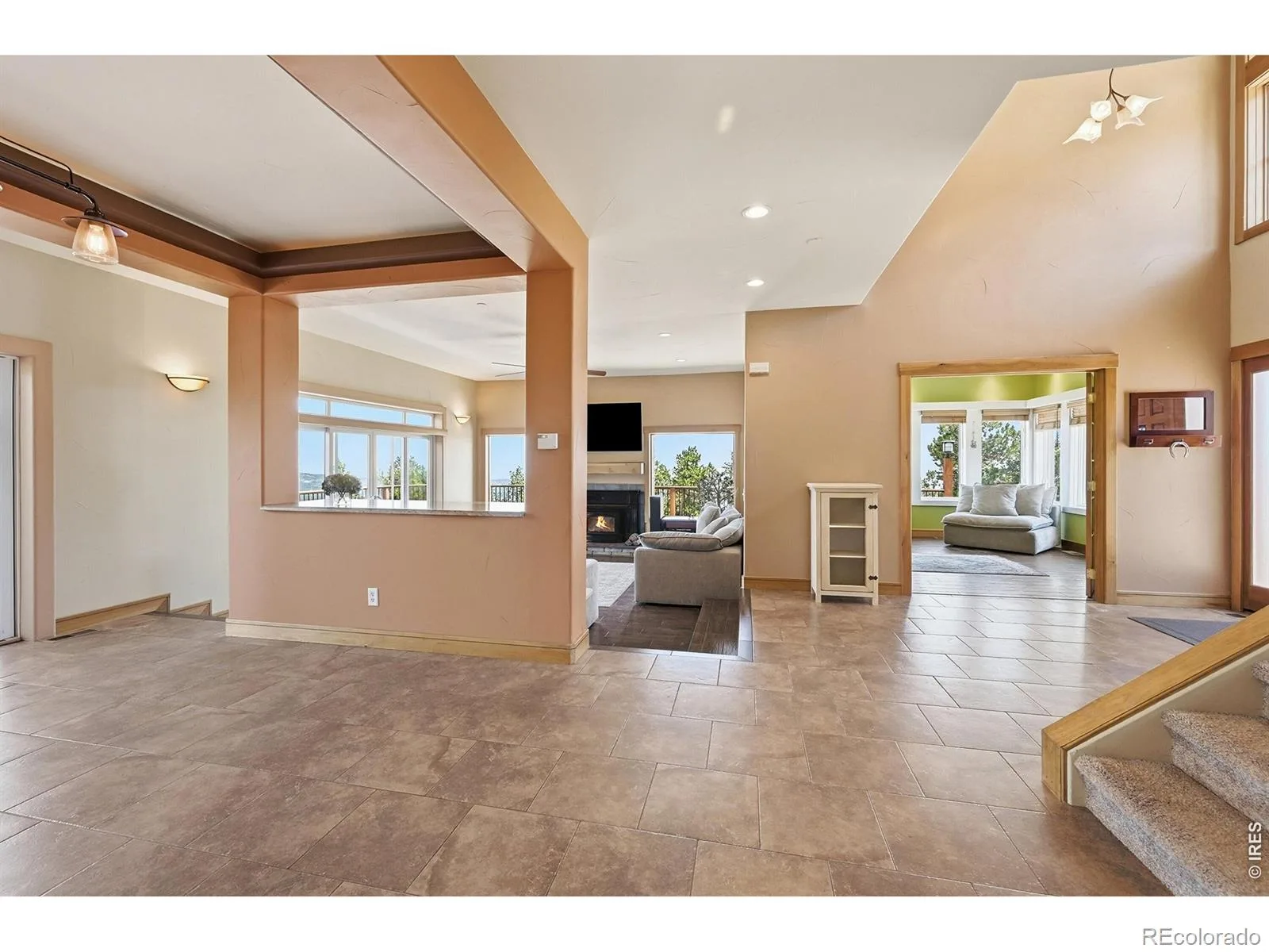 800 Divide View Drive Golden CO 80403 | MLS #RECIR1065612 08122026002753 1600 21