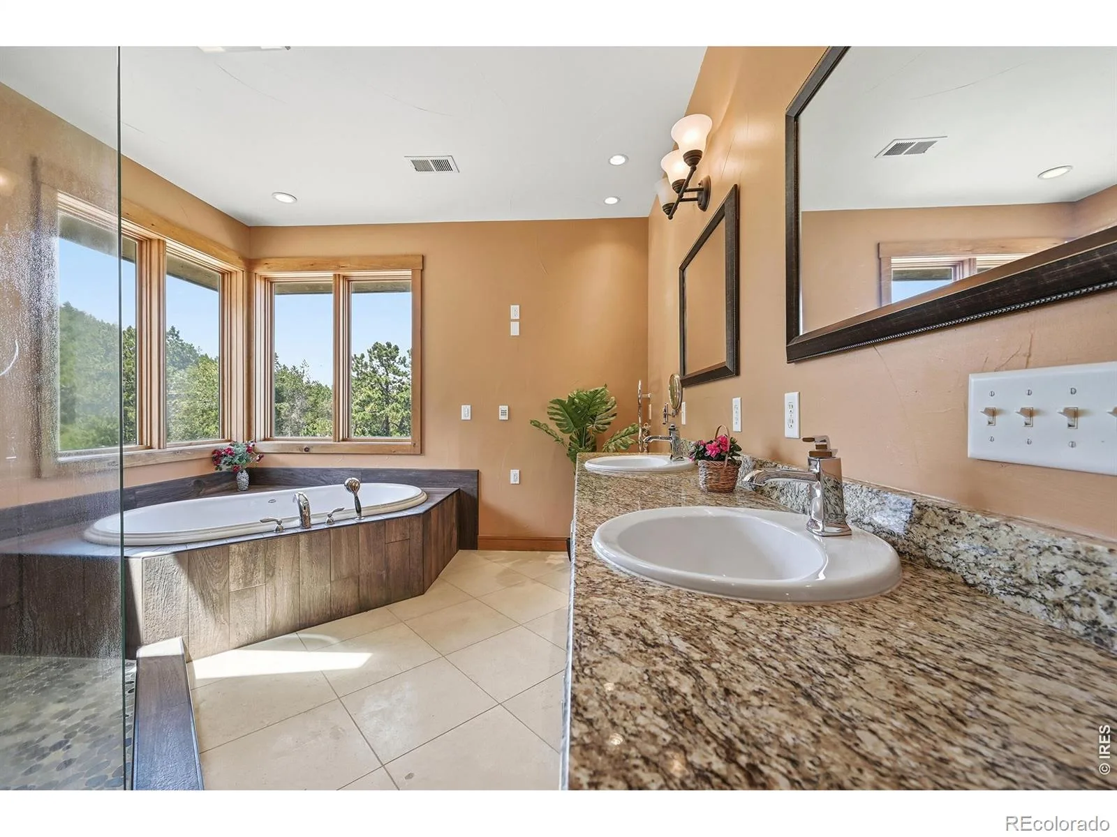 800 Divide View Drive Golden CO 80403 | MLS #RECIR1065612 08122026002753 1600 31