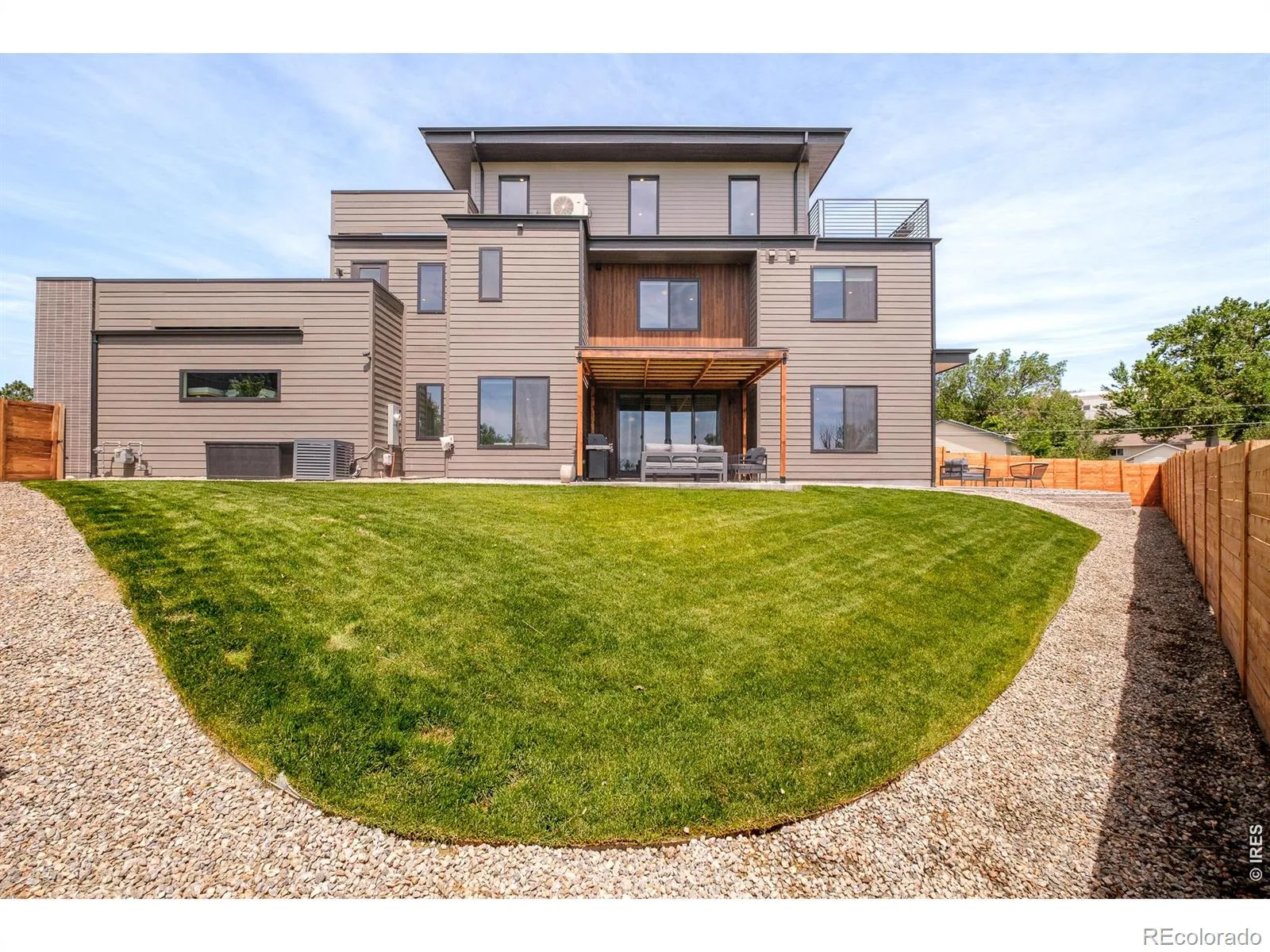 08142026004920 1600 31
