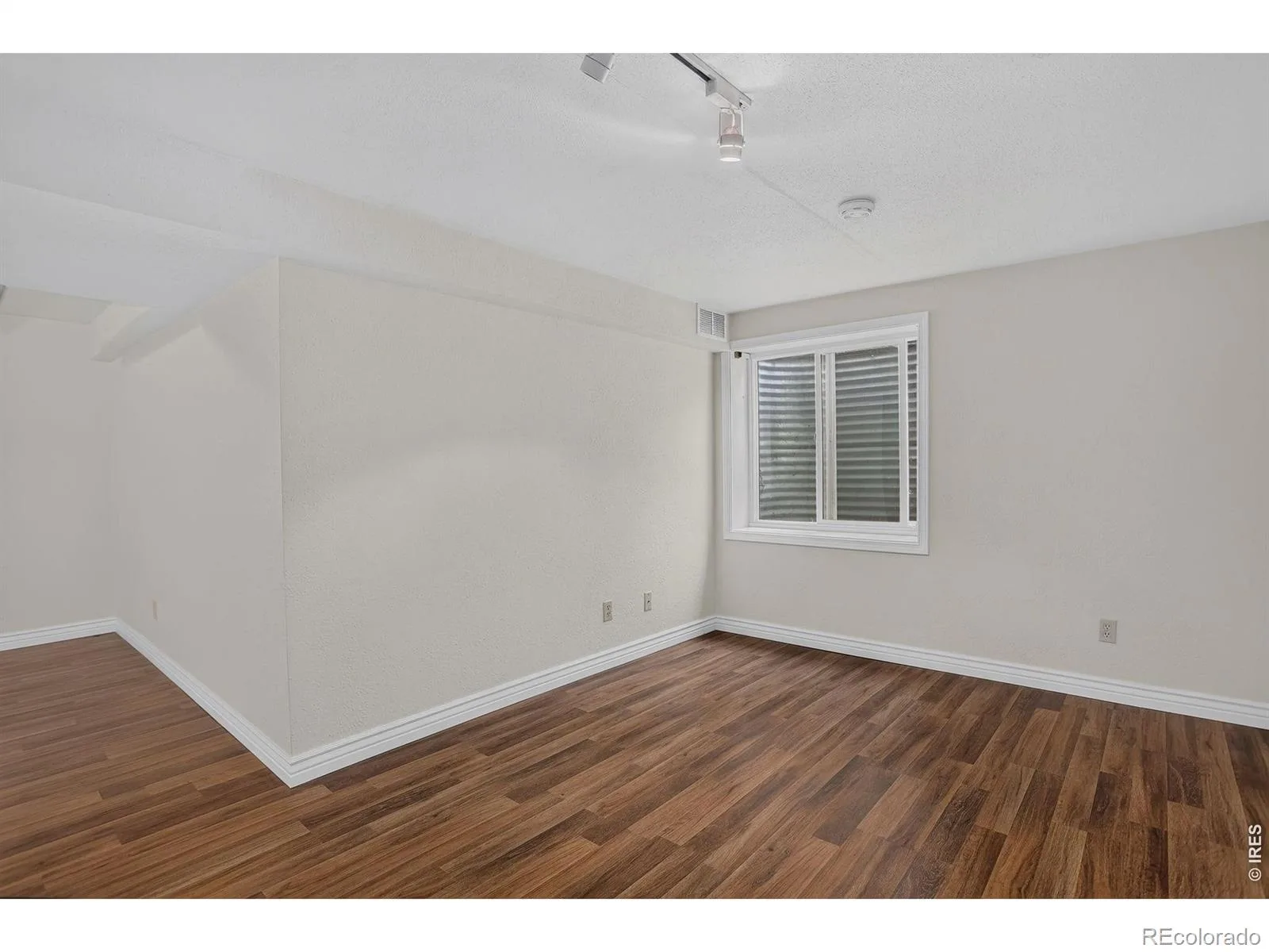 10530 W Fair Avenue #B Littleton CO 80127 | MLS #RECIR1065796 08052026224755 1600 22