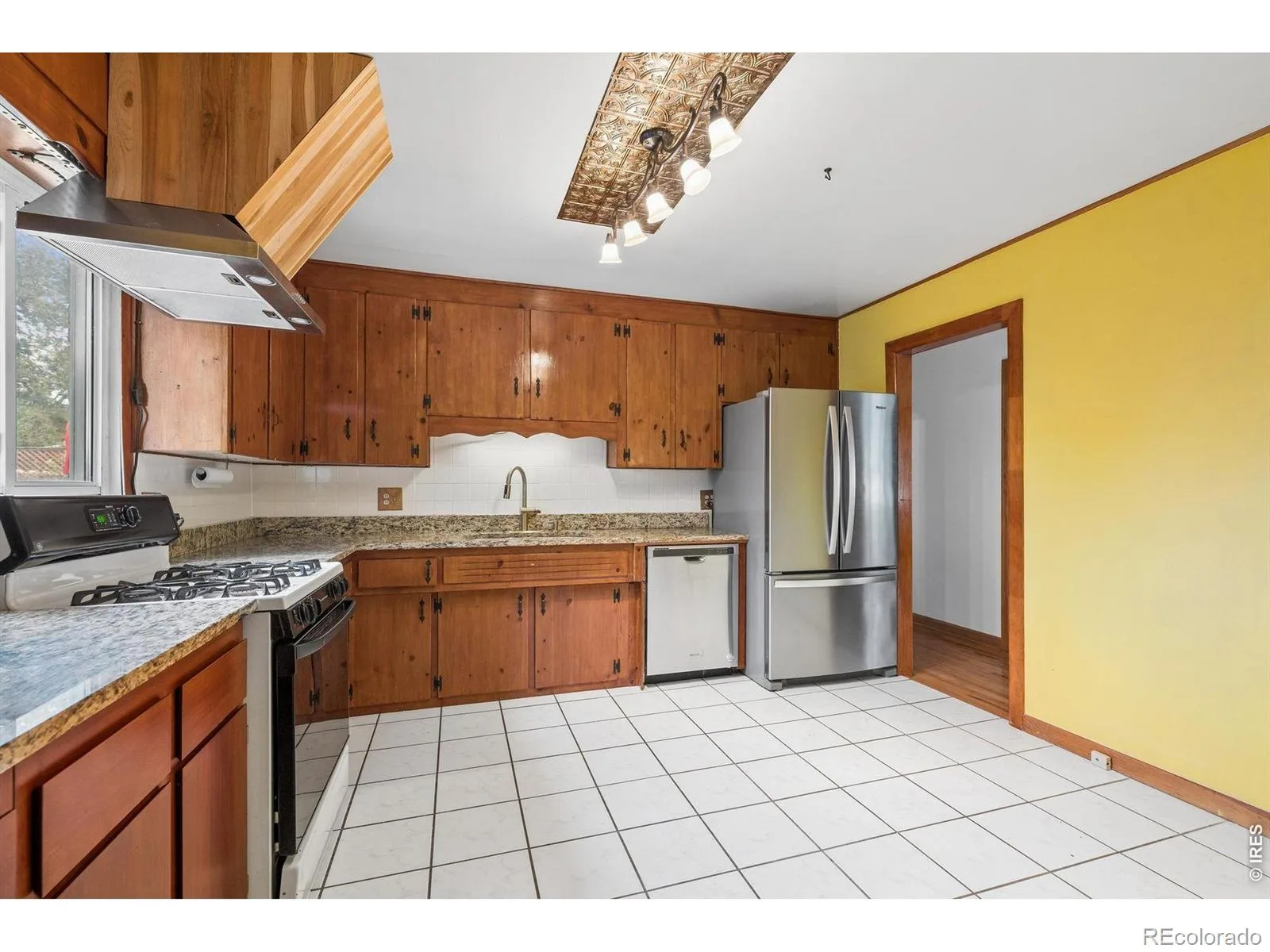 10355 W 13th Place Lakewood CO 80215 | MLS #RECIR1065807 08182026200005 1600 15