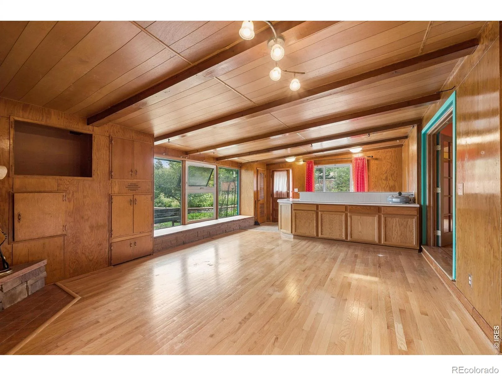 10355 W 13th Place Lakewood CO 80215 | MLS #RECIR1065807 08182026200005 1600 28