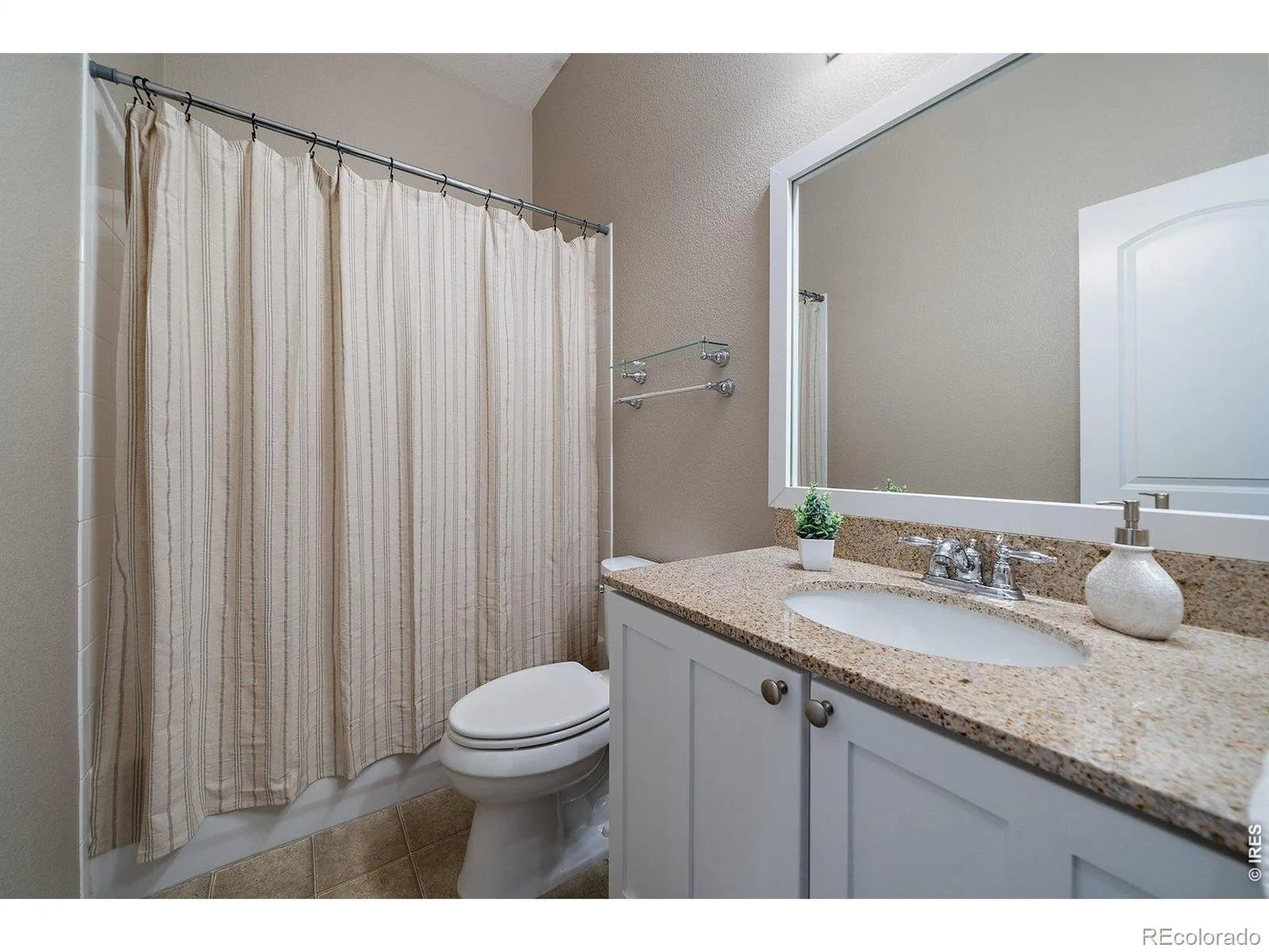 2256 Dogwood Drive Erie CO 80516 | MLS #RECIR1065811 08062026000516 1600 21