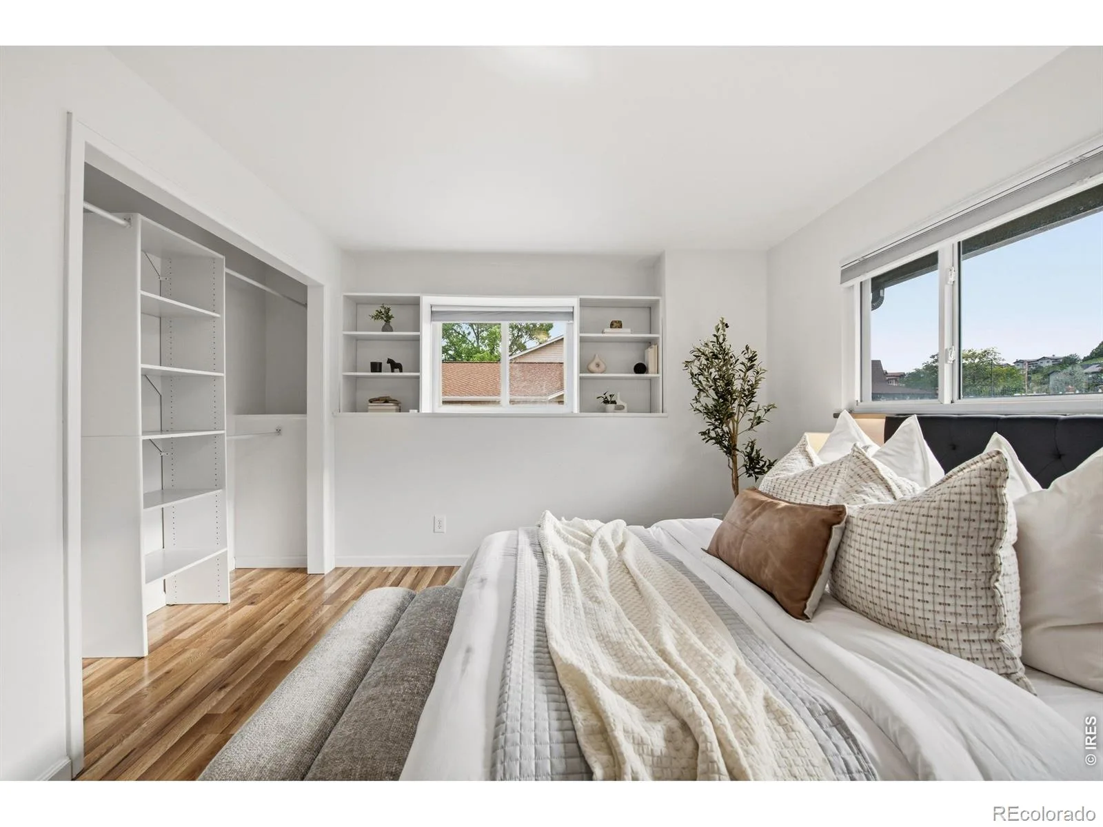 2100 Ellis Street Golden CO 80401 | MLS #RECIR1065816 08062026011553 1600 22