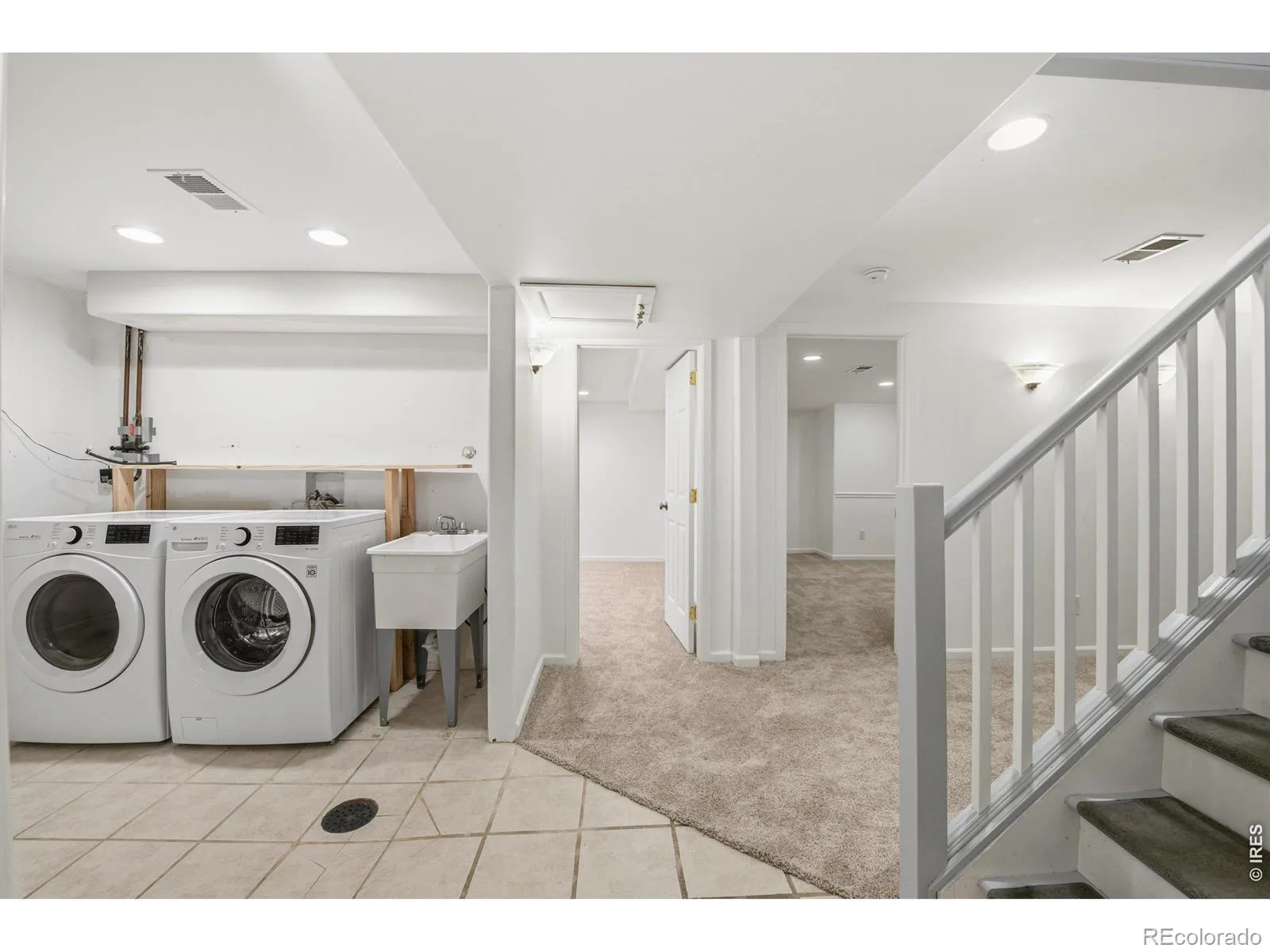 2100 Ellis Street Golden CO 80401 | MLS #RECIR1065816 08062026011553 1600 31