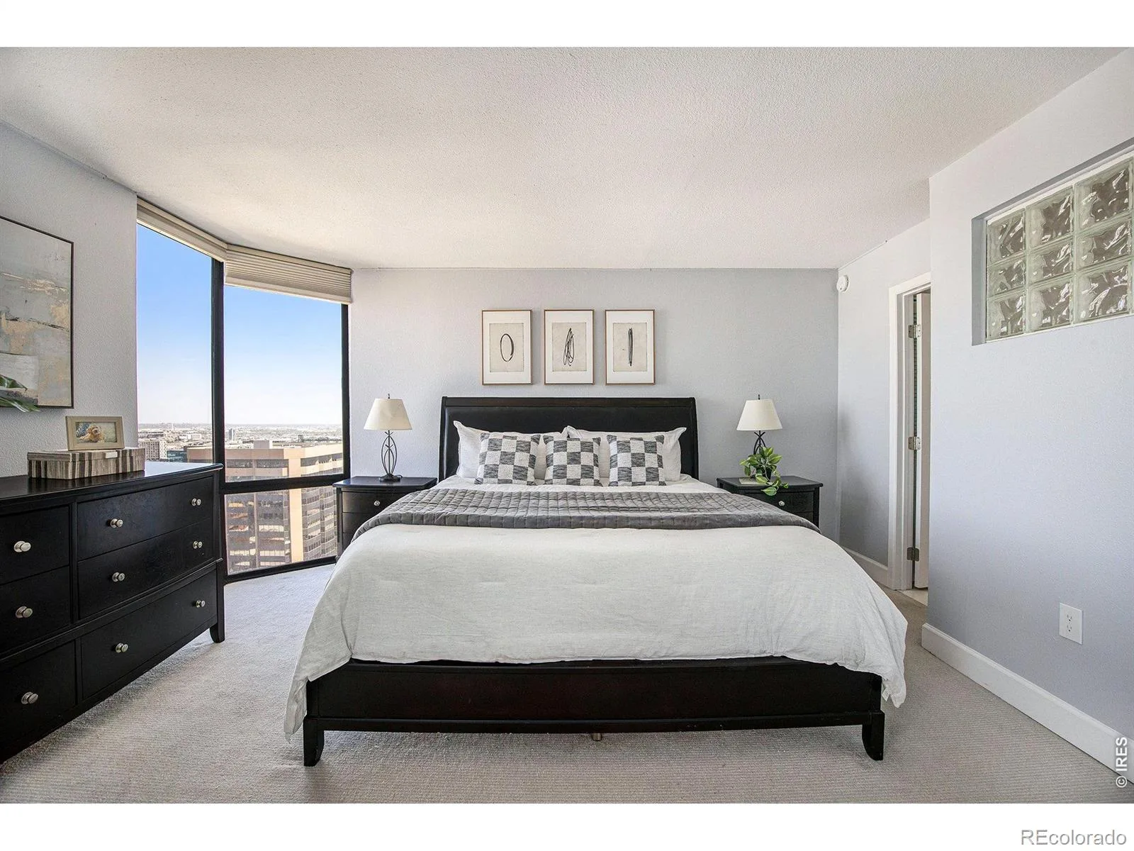 1625 Larimer Street #2601 Denver CO 80202 | MLS #RECIR1065828 08062026025413 1600 4