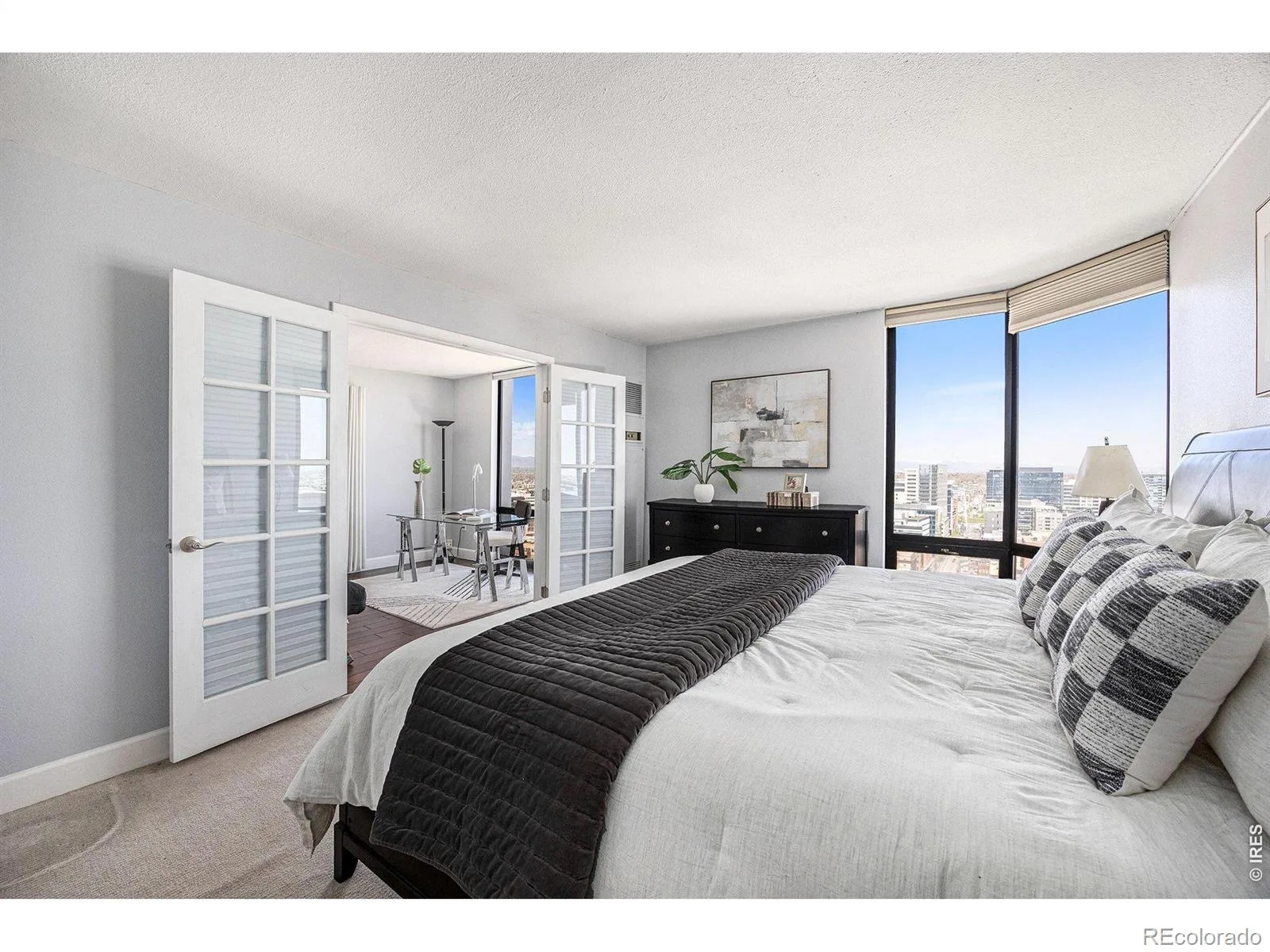 1625 Larimer Street #2601 Denver CO 80202 | MLS #RECIR1065828 08062026025413 1600 5