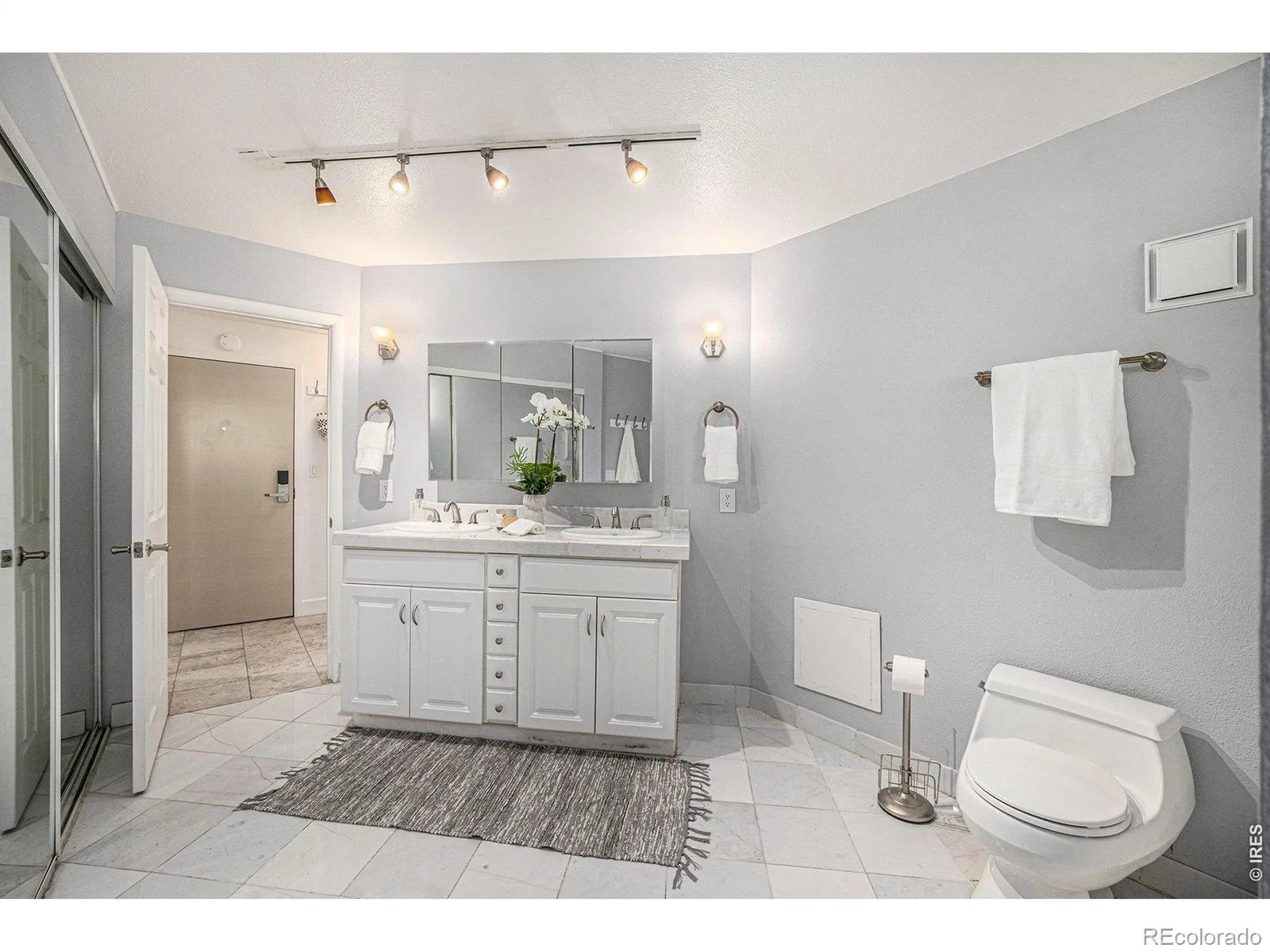 1625 Larimer Street #2601 Denver CO 80202 | MLS #RECIR1065828 08062026025413 1600 7