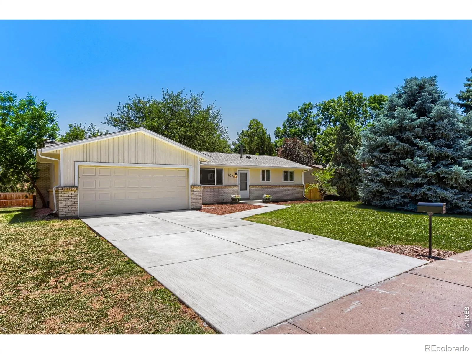 6270 S Fenton Court Littleton CO 80123 | MLS #RECIR1065834 08062026040442 1600 1