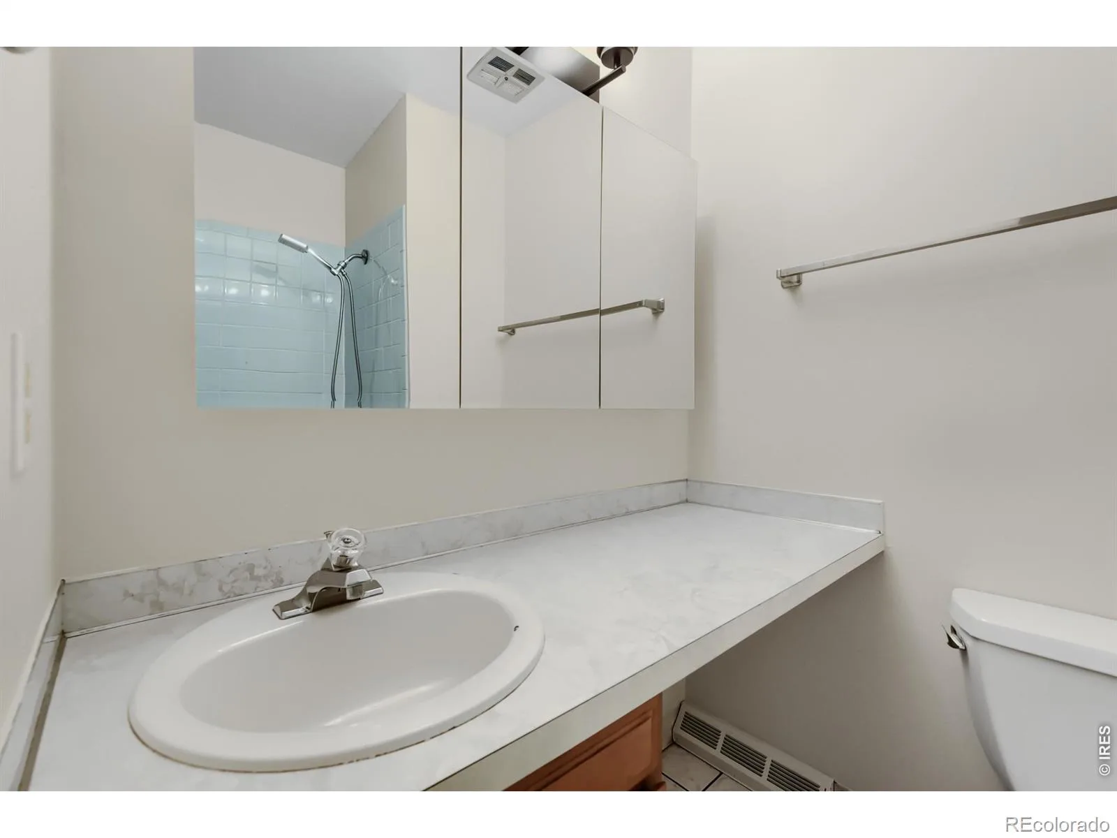 6270 S Fenton Court Littleton CO 80123 | MLS #RECIR1065834 08062026040442 1600 16