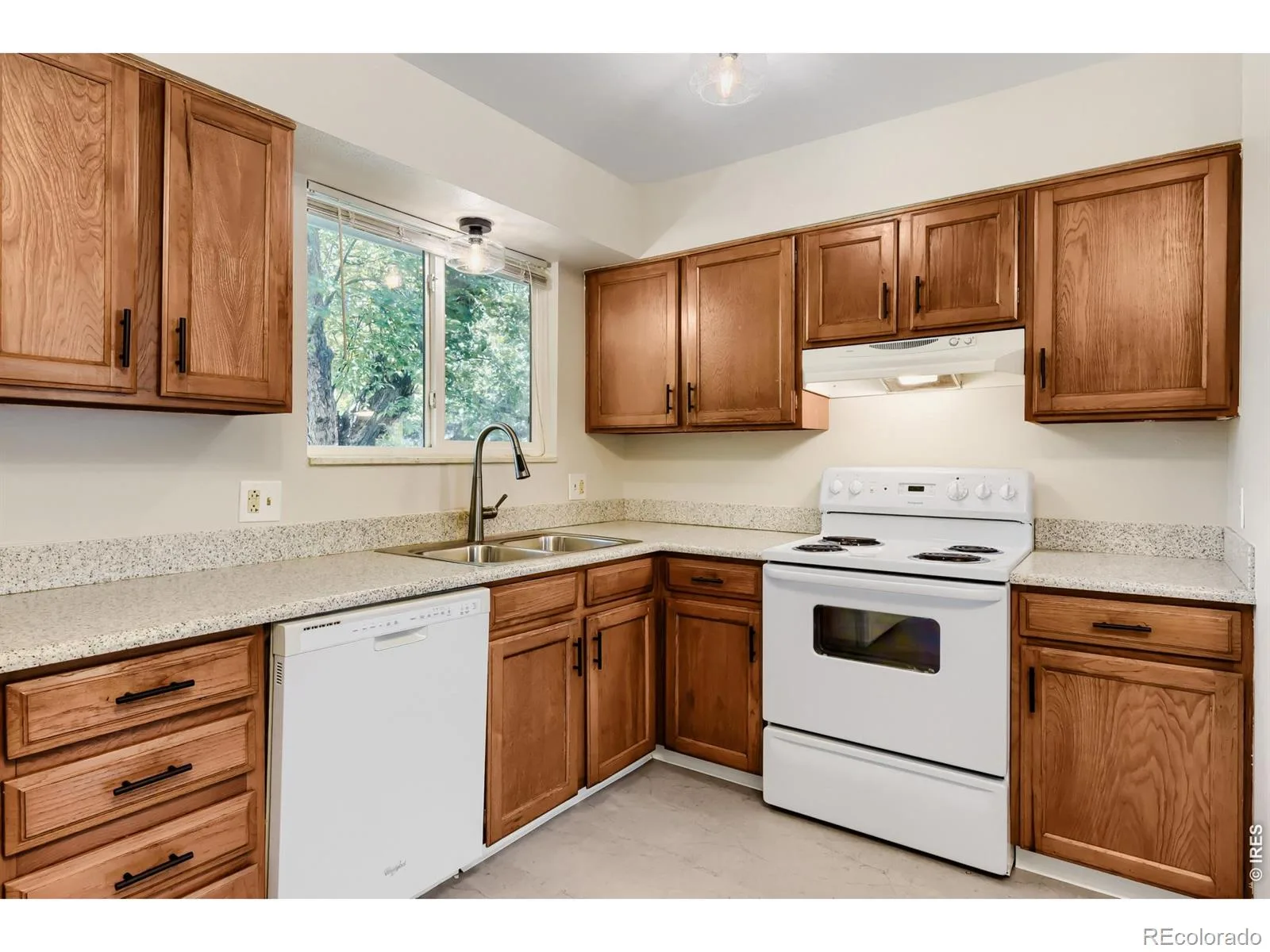 6270 S Fenton Court Littleton CO 80123 | MLS #RECIR1065834 08062026040442 1600 9
