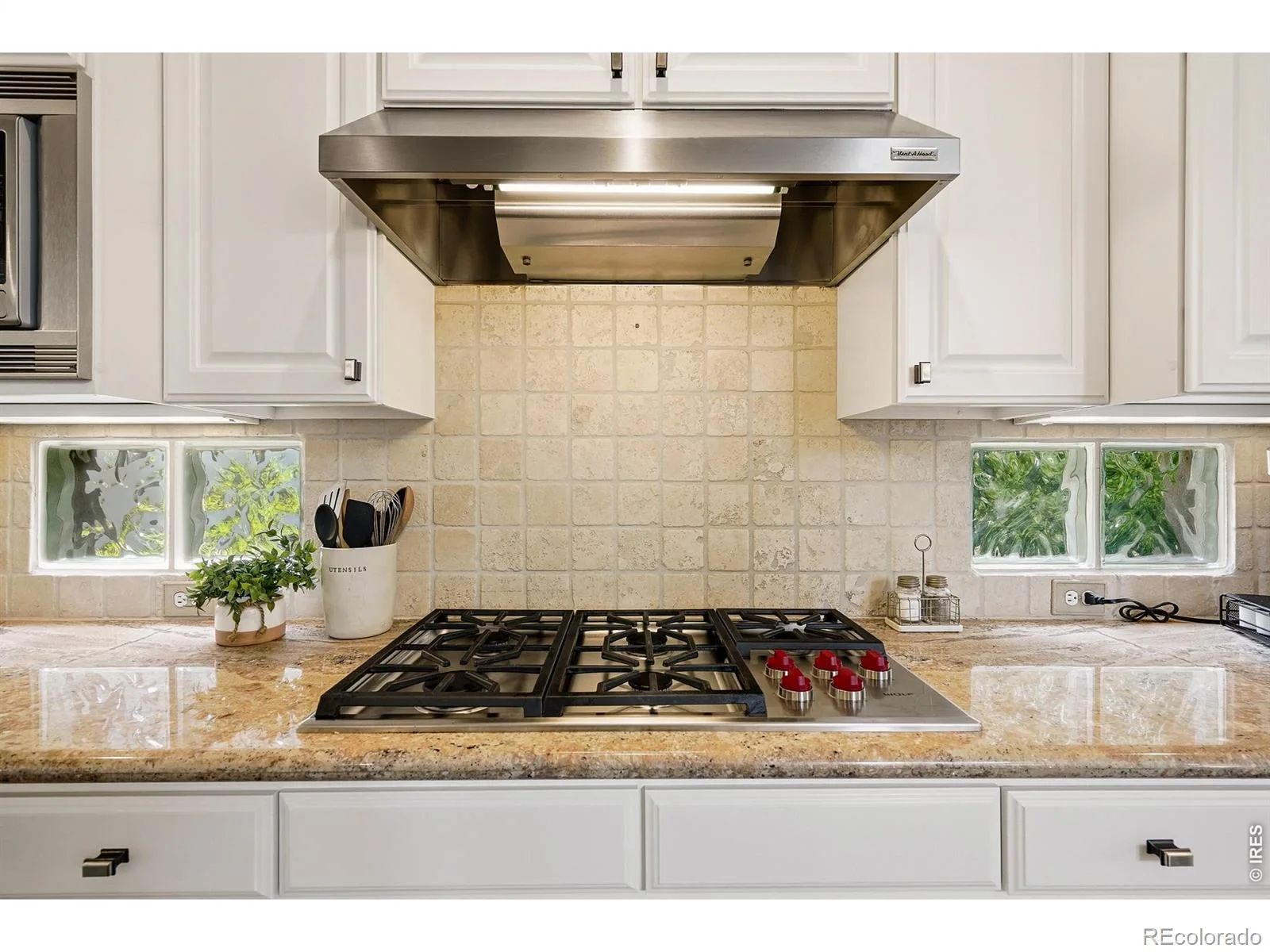 4464 Fairway Lane Broomfield CO 80023 | MLS #RECIR1065840 08062026200920 1600 18