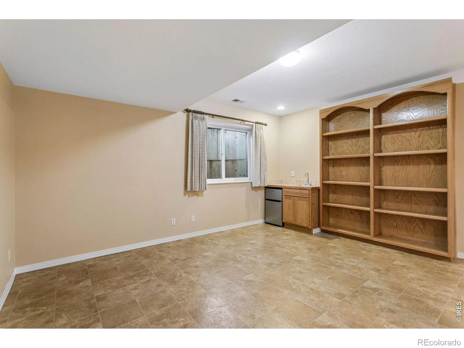 1900 N Shore Drive Longmont CO 80503 | MLS #RECIR1065886 08062026193730 1600 30