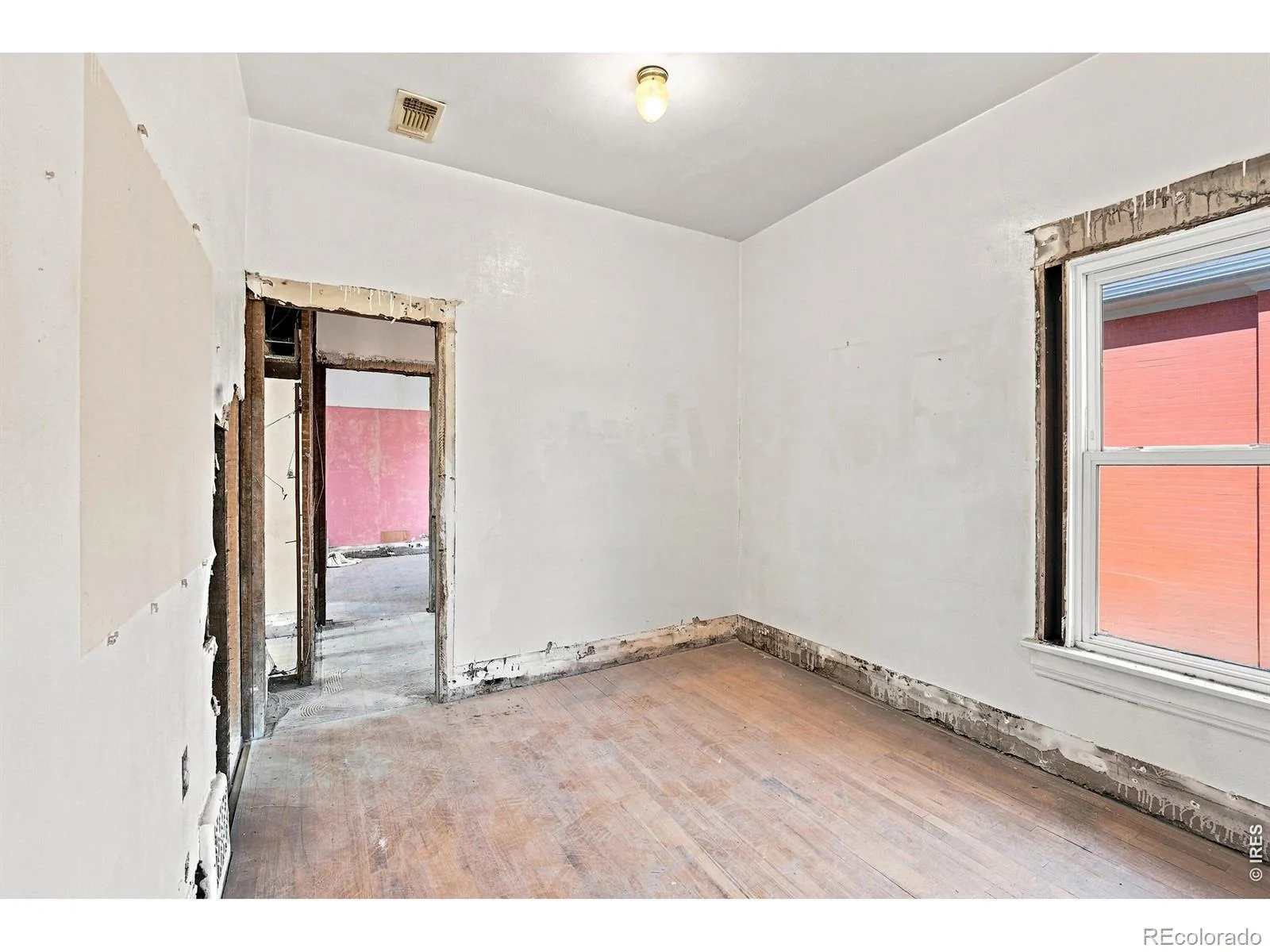 2421 W 38th Avenue Denver CO 80211 | MLS #RECIR1065967 08072026040816 1600 15