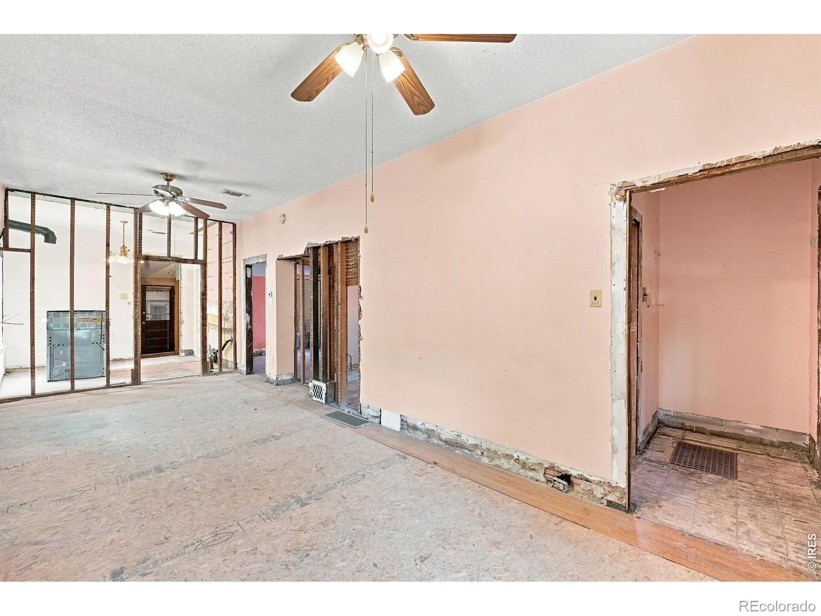 2421 W 38th Avenue Denver CO 80211 | MLS #RECIR1065967 08072026040816 1600 7