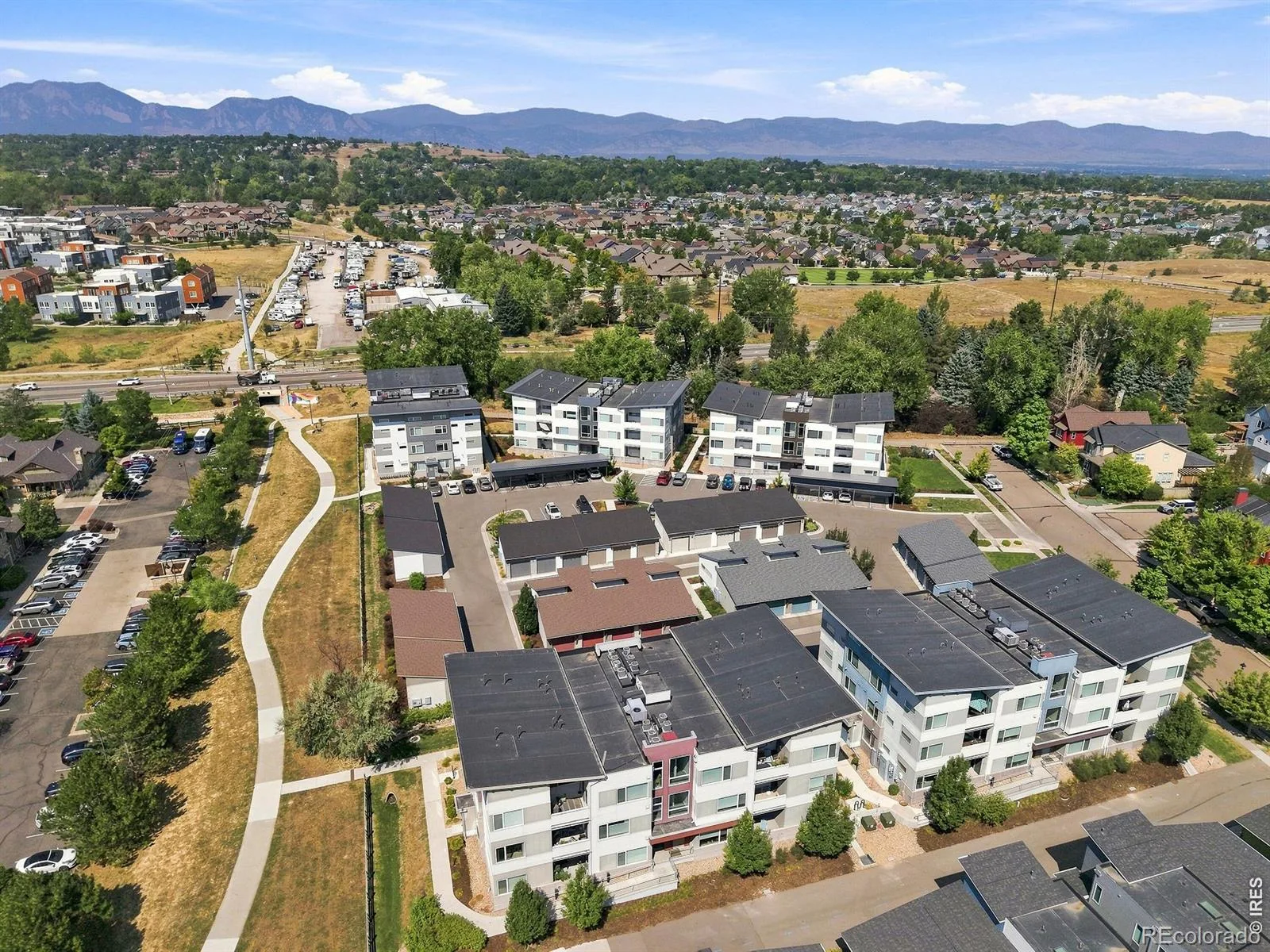 1316 Snowberry Lane #201 Louisville CO 80027 | MLS #RECIR1066024 08302026002425 1600 34