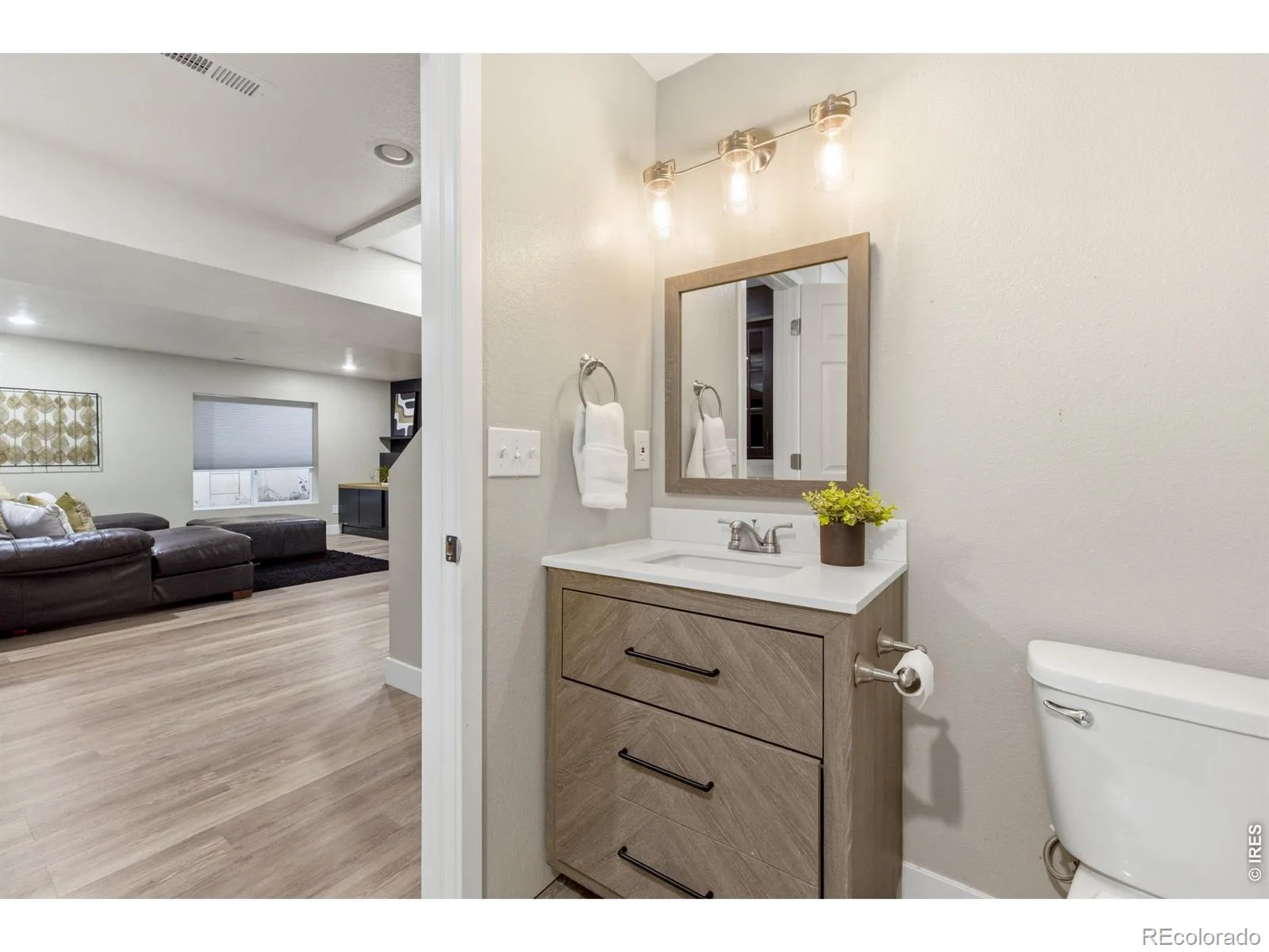 279 S 45th Avenue Brighton CO 80601 | MLS #RECIR1066034 08112026003937 1600 39