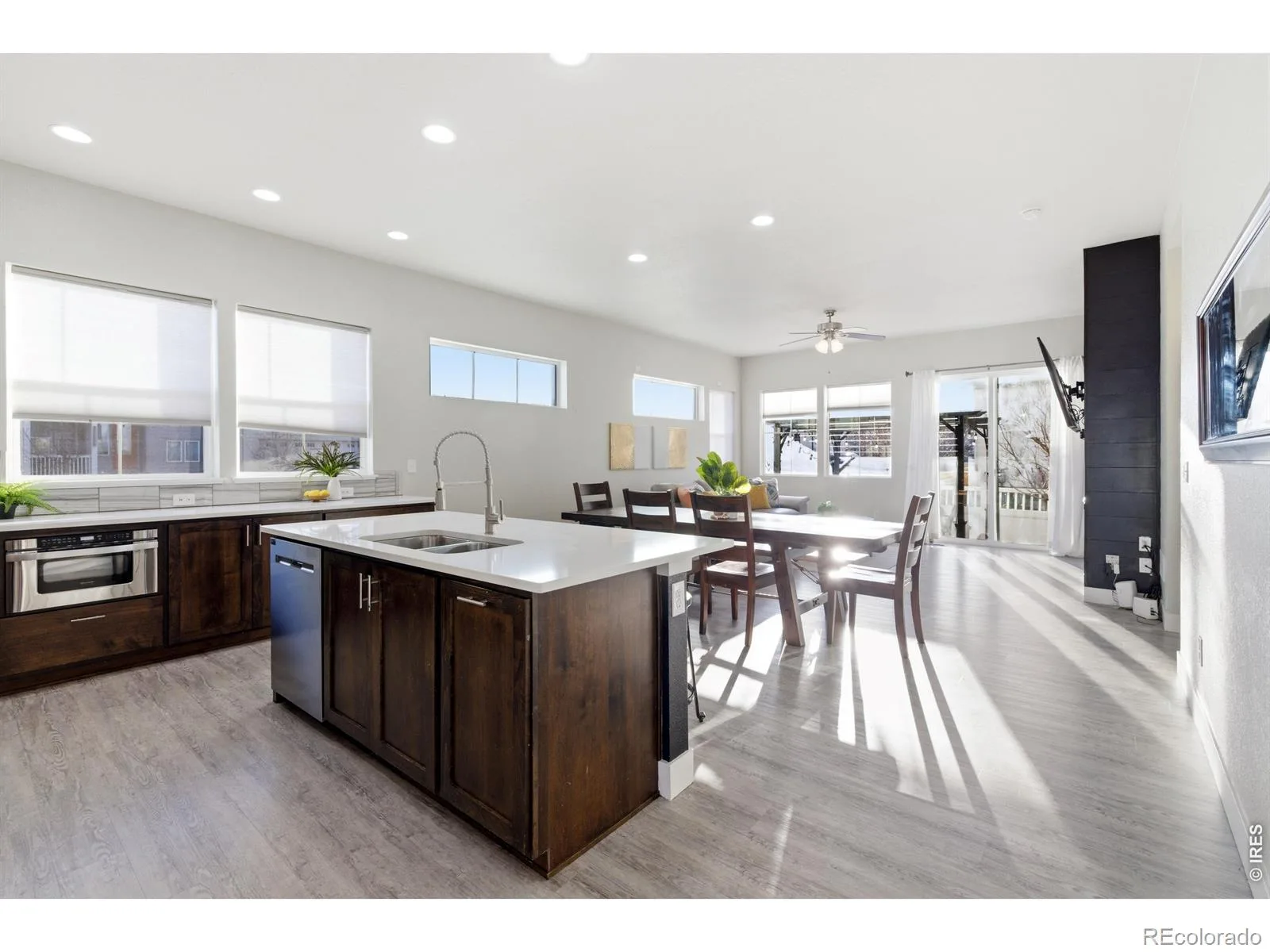 279 S 45th Avenue Brighton CO 80601 | MLS #RECIR1066034 08112026003937 1600 6