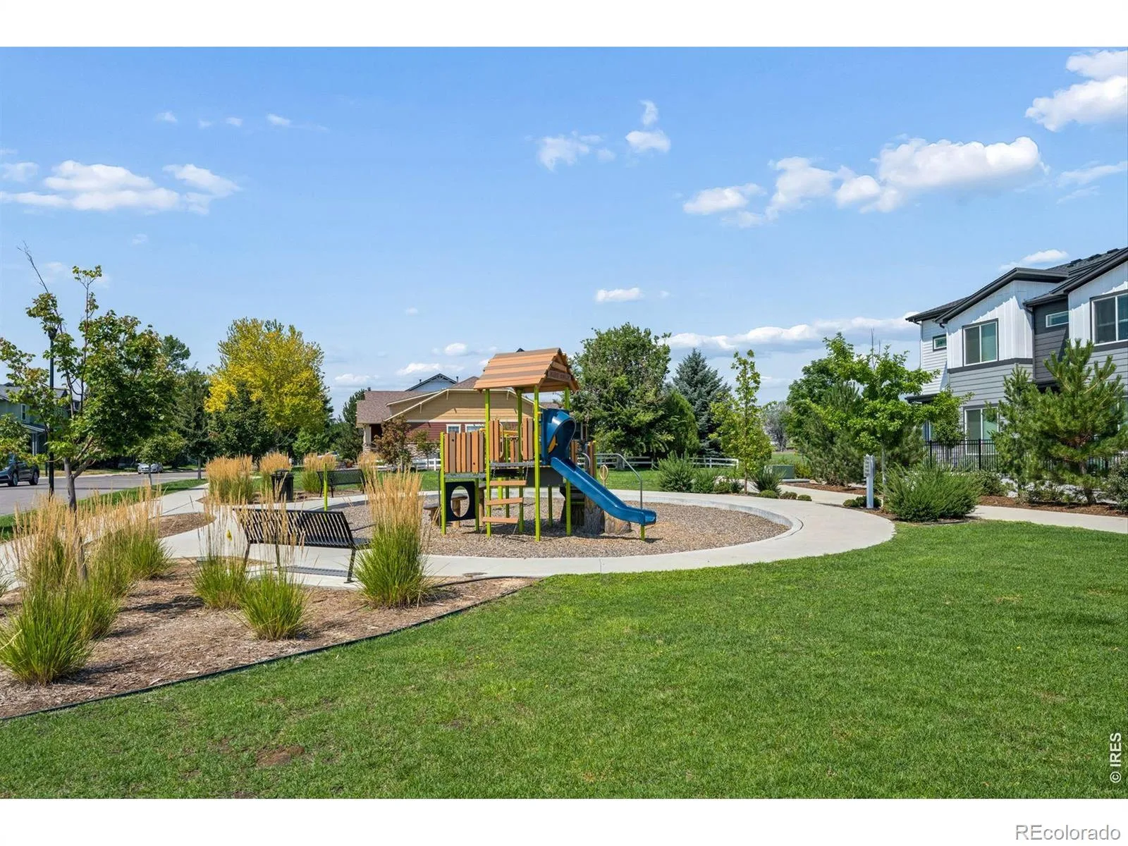 2478 Winding Drive Longmont CO 80504 | MLS #RECIR1066087 08142026004948 1600 33