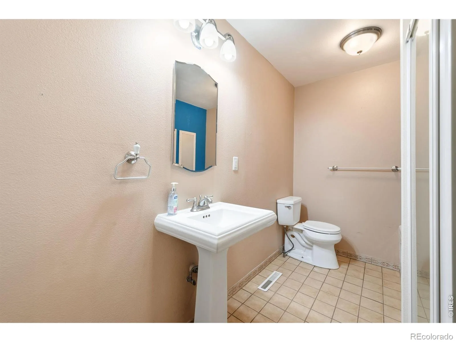 2612 Mountain View Avenue Longmont CO 80503 | MLS #RECIR1066091 08082026181341 1600 10