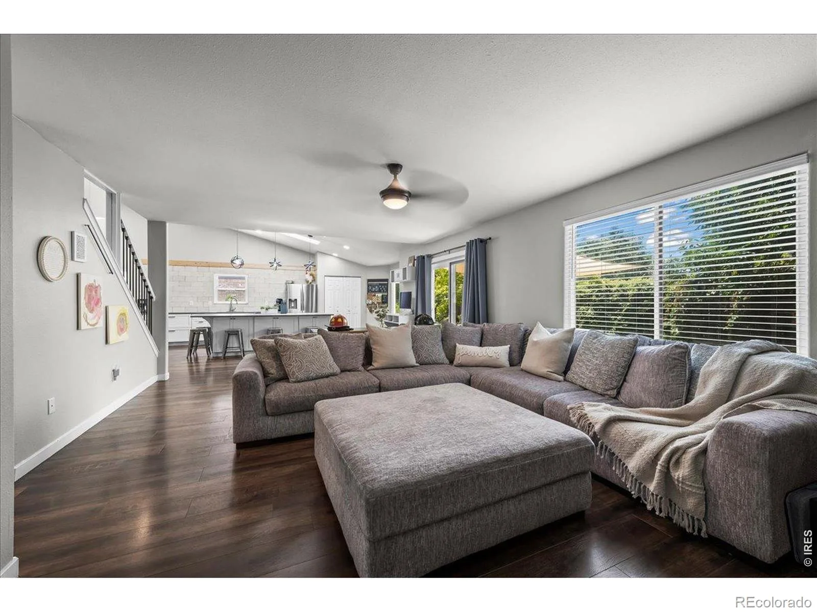 2431 Maplewood E Circle Longmont CO 80503 | MLS #RECIR1066104 08192026210813 1600 12