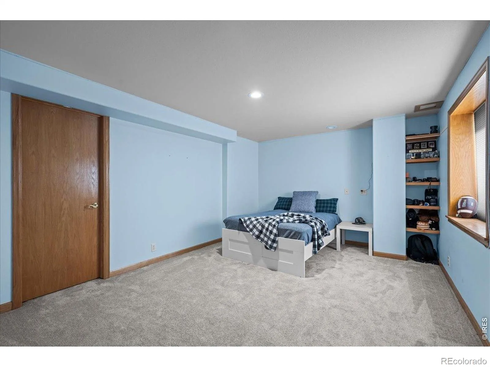 2431 Maplewood E Circle Longmont CO 80503 | MLS #RECIR1066104 08192026210813 1600 24