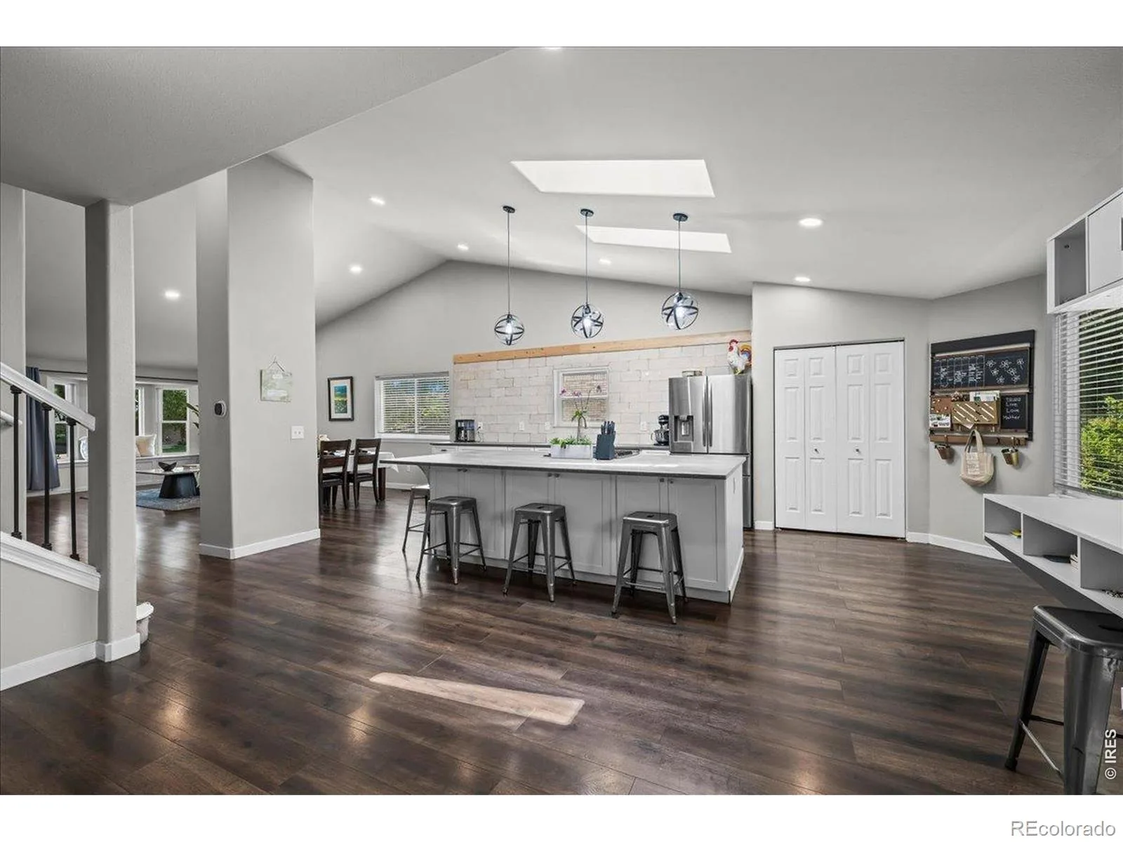2431 Maplewood E Circle Longmont CO 80503 | MLS #RECIR1066104 08192026210813 1600 8
