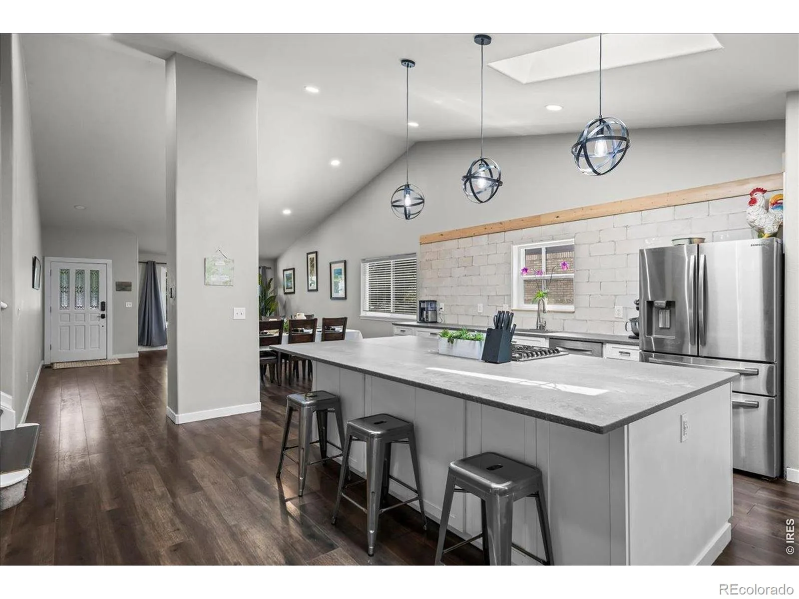 2431 Maplewood E Circle Longmont CO 80503 | MLS #RECIR1066104 08192026210813 1600 9