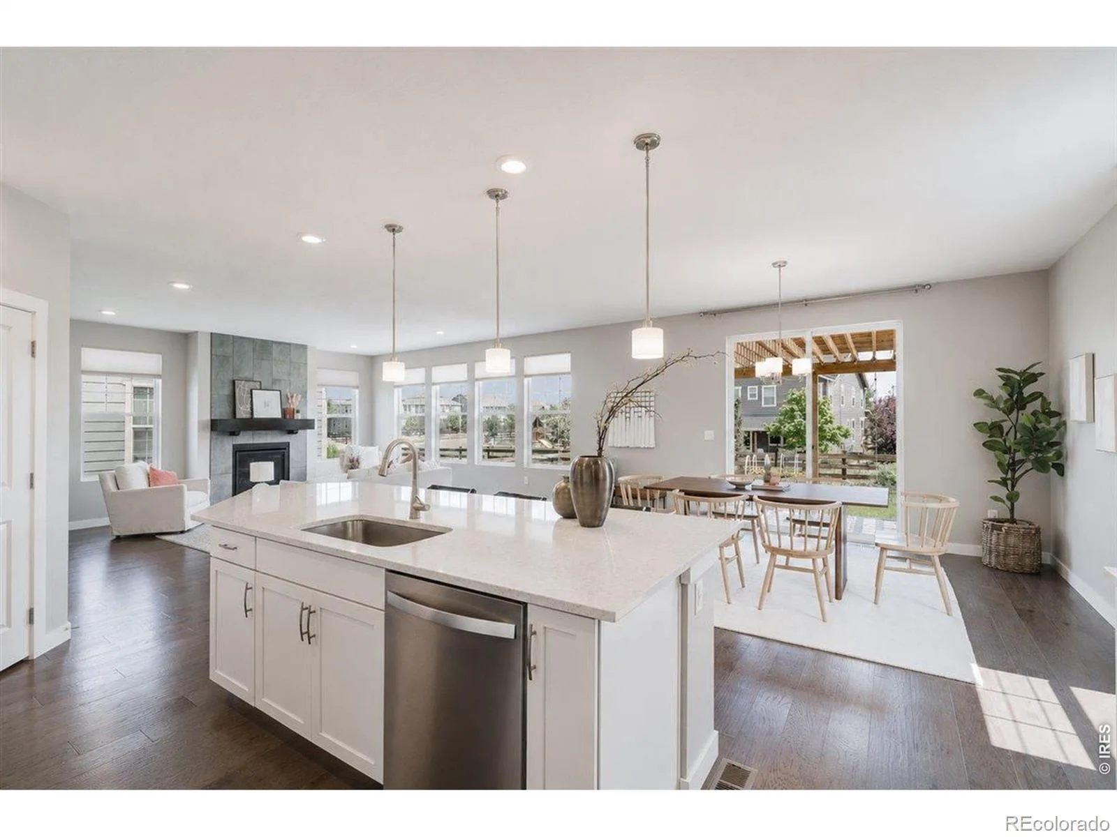 2224 Lombardy Street Longmont CO 80503 | MLS #RECIR1066110 08092026132327 1600 16