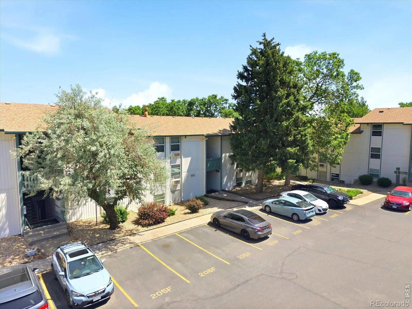 2120 S Vaughn Way #206F Aurora CO 80014 | MLS #RECIR1066146 08102026210246 1600 32