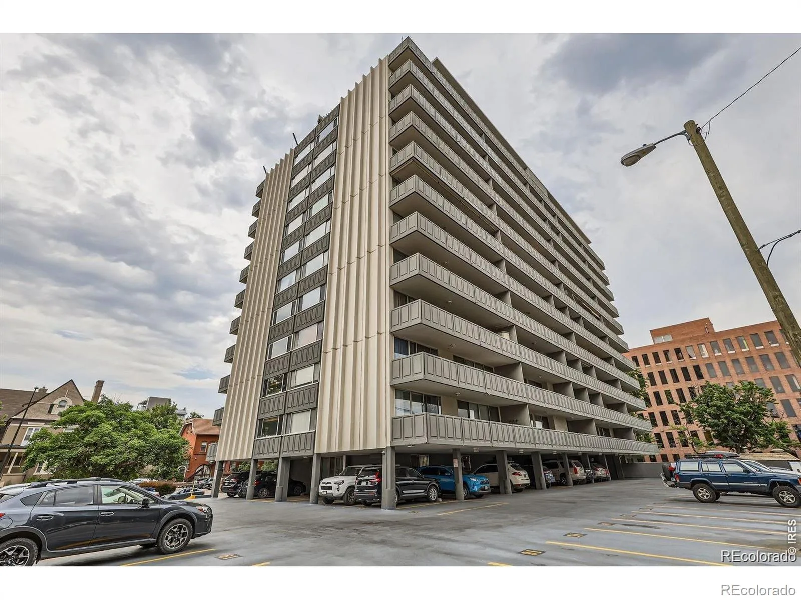 909 N Logan Street #A #4 Denver CO 80203 | MLS #RECIR1066157 08152026002616 1600 18