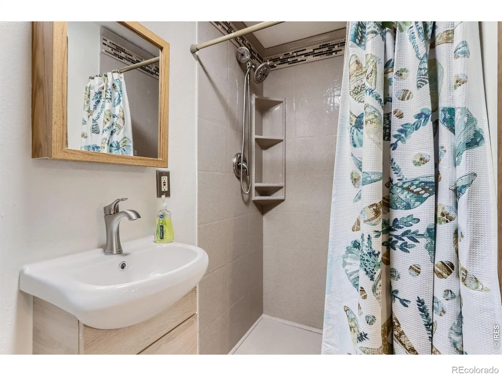 16450 Dakota Ridge Road Longmont CO 80503 | MLS #RECIR1066173 08112026135524 1600 15
