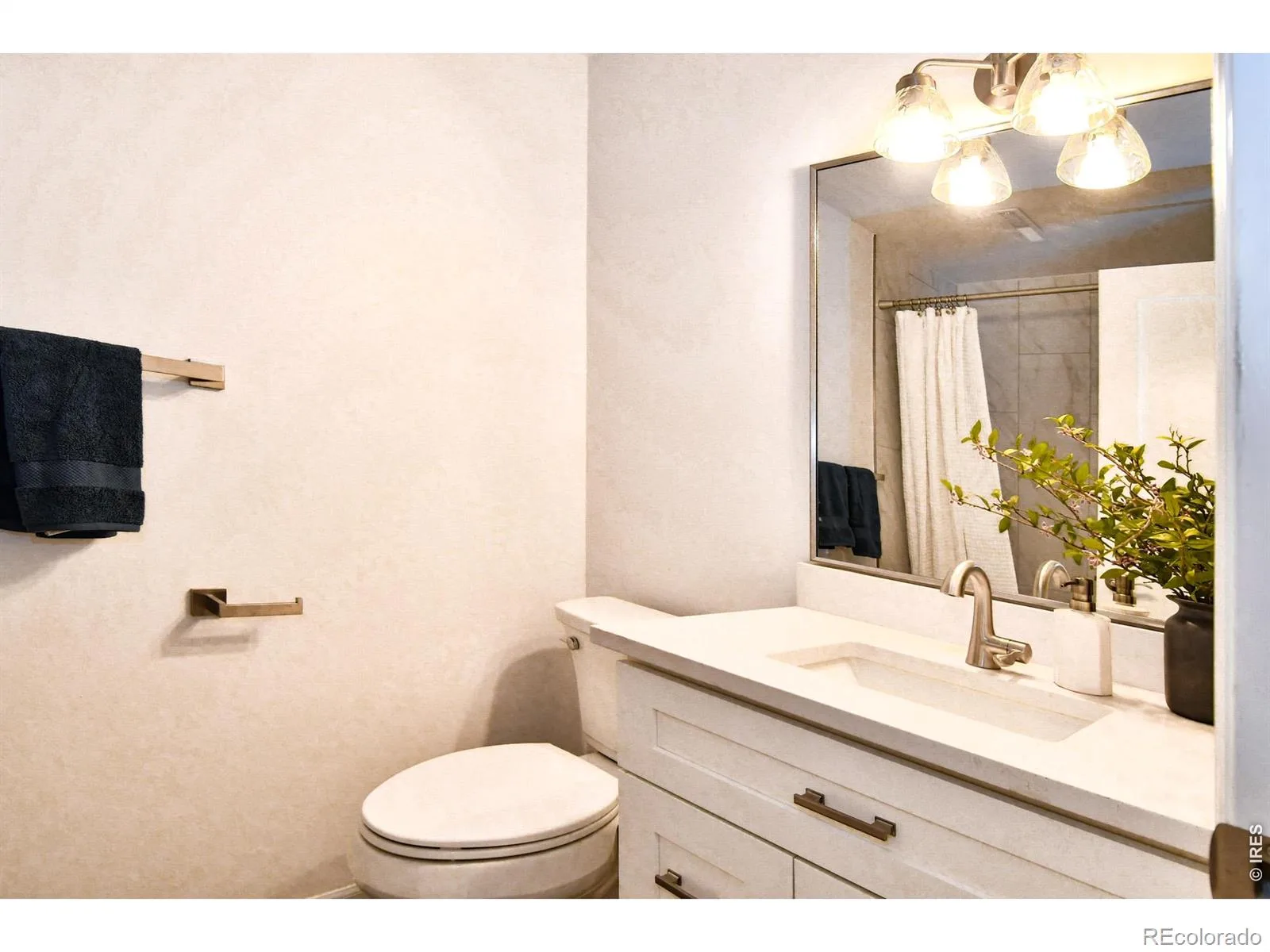 1442 Hilltop Drive Longmont CO 80504 | MLS #RECIR1066201 08112026191705 1600 24