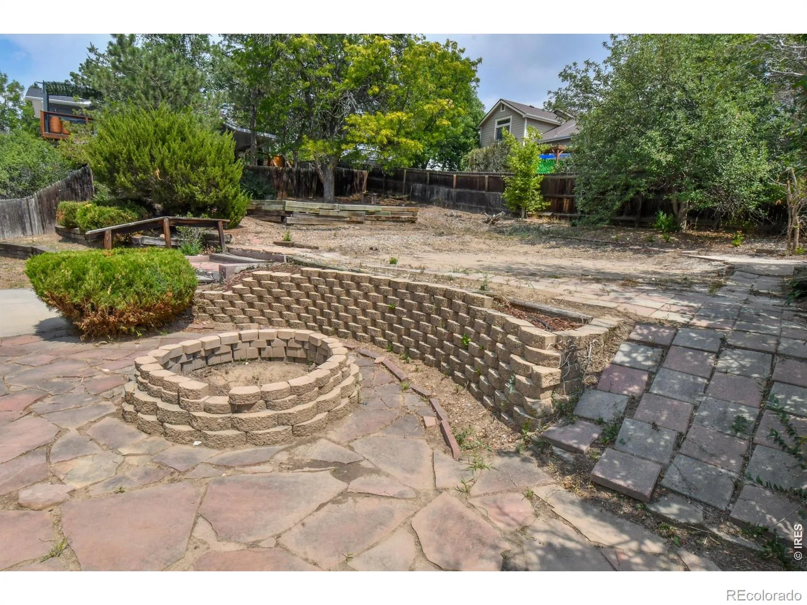 1442 Hilltop Drive Longmont CO 80504 | MLS #RECIR1066201 08112026191705 1600 39