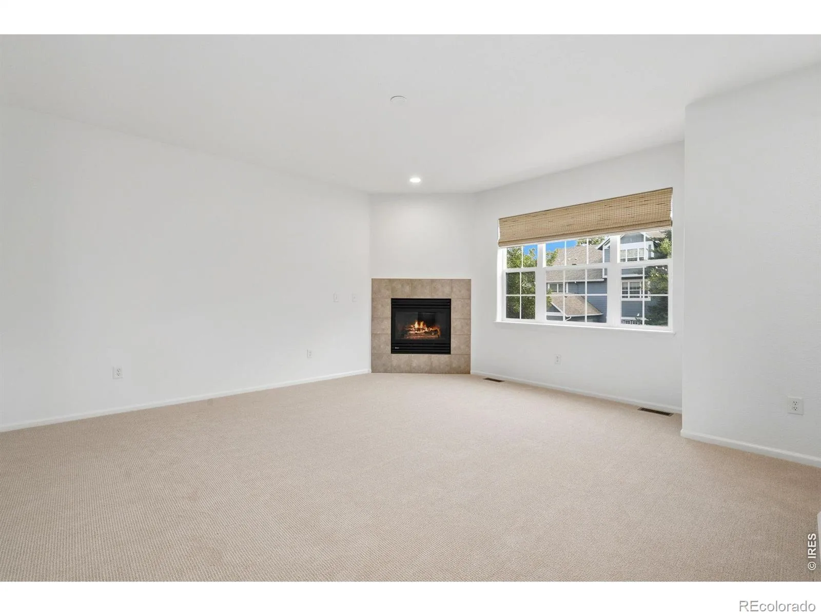 2215 Watersong Circle Longmont CO 80504 | MLS #RECIR1066226 08112026215748 1600 13
