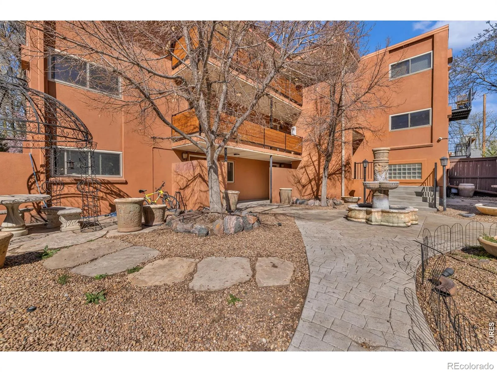 20 S Logan Street #102 Denver CO 80209 | MLS #RECIR1066327 08212026185040 1600 1