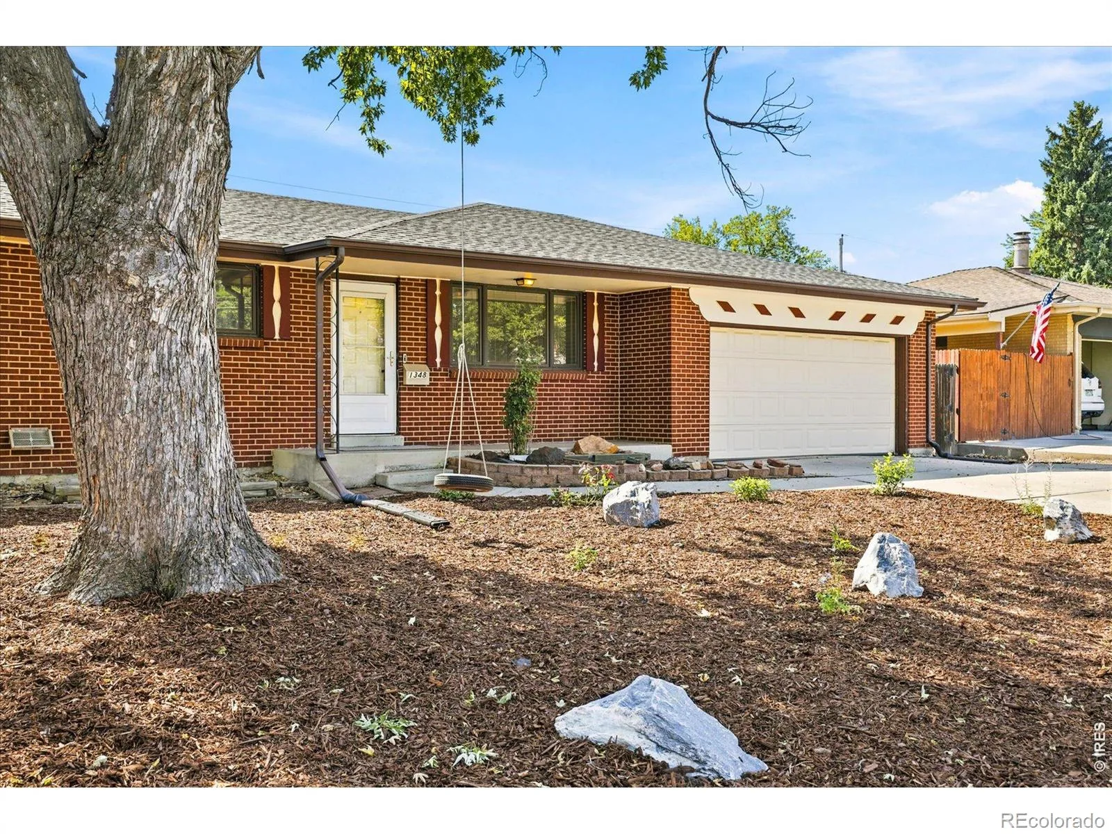 1348 S Drexel Way Lakewood CO 80232 | MLS #RECIR1066332 08132026001627 1600 1