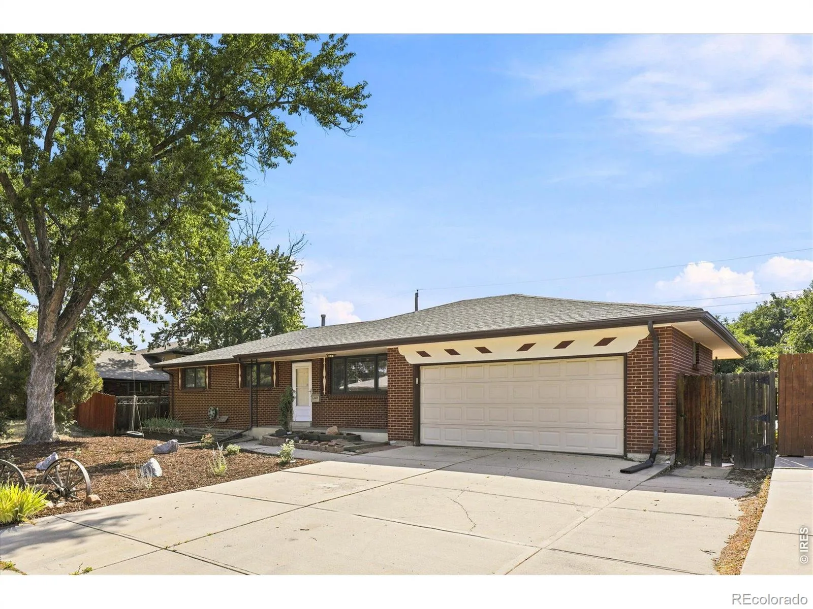 1348 S Drexel Way Lakewood CO 80232 | MLS #RECIR1066332 08132026001627 1600 2
