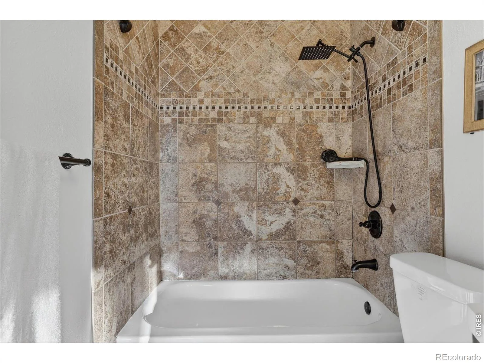 1348 S Drexel Way Lakewood CO 80232 | MLS #RECIR1066332 08132026001627 1600 21