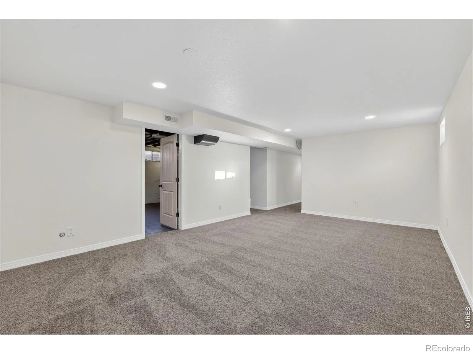 1348 S Drexel Way Lakewood CO 80232 | MLS #RECIR1066332 08132026001627 1600 23