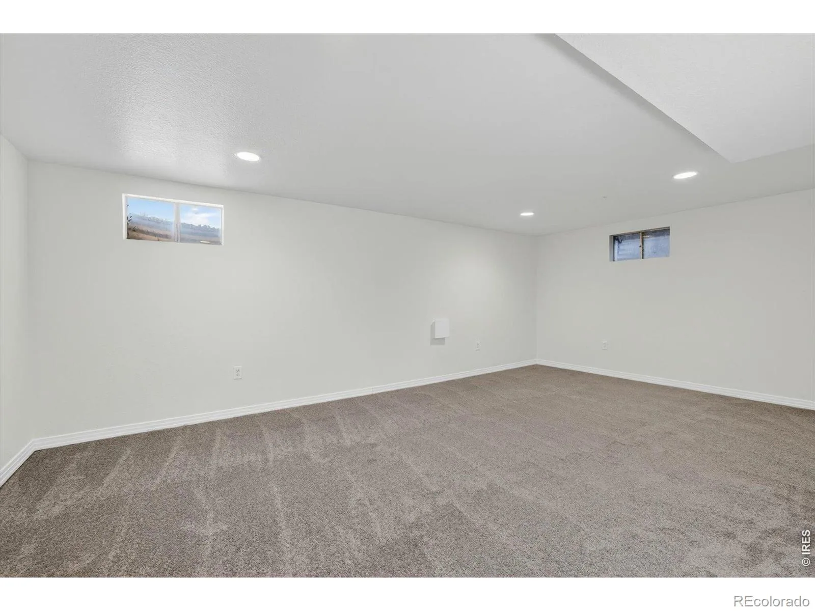 1348 S Drexel Way Lakewood CO 80232 | MLS #RECIR1066332 08132026001627 1600 24