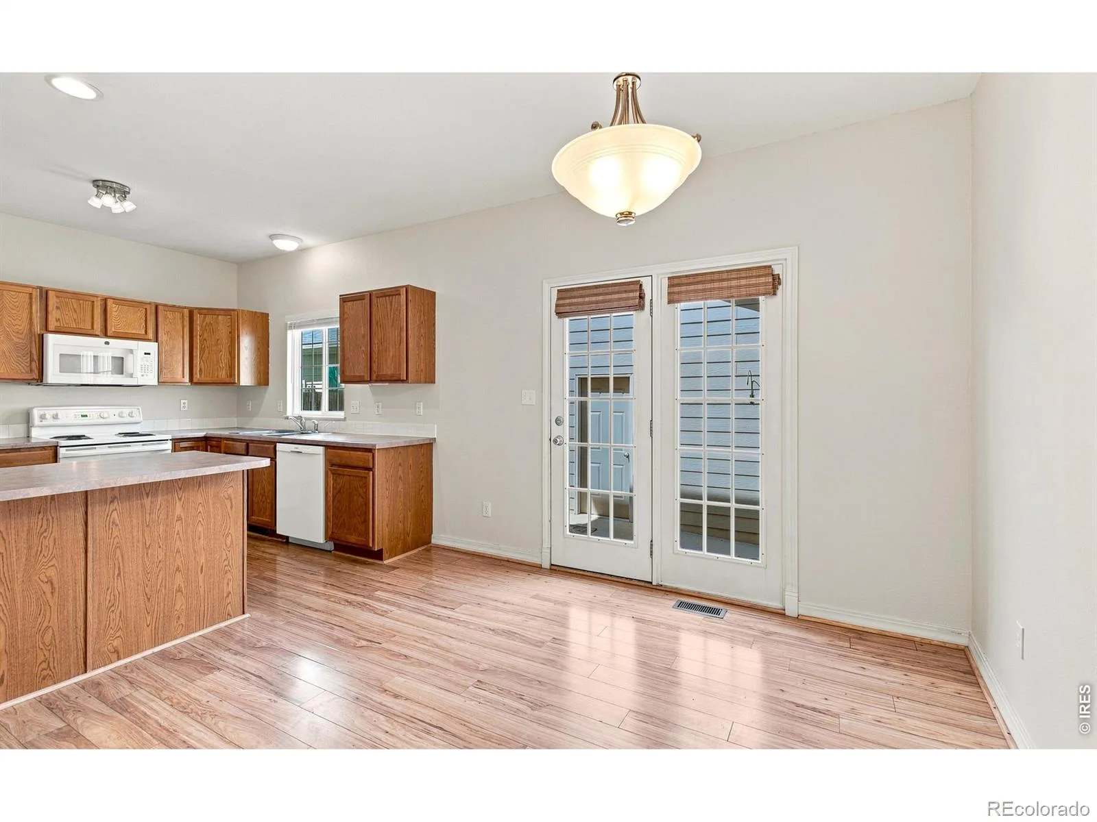 510 N Parkside Drive #E Longmont CO 80501 | MLS #RECIR1066336 08132026015518 1600 11