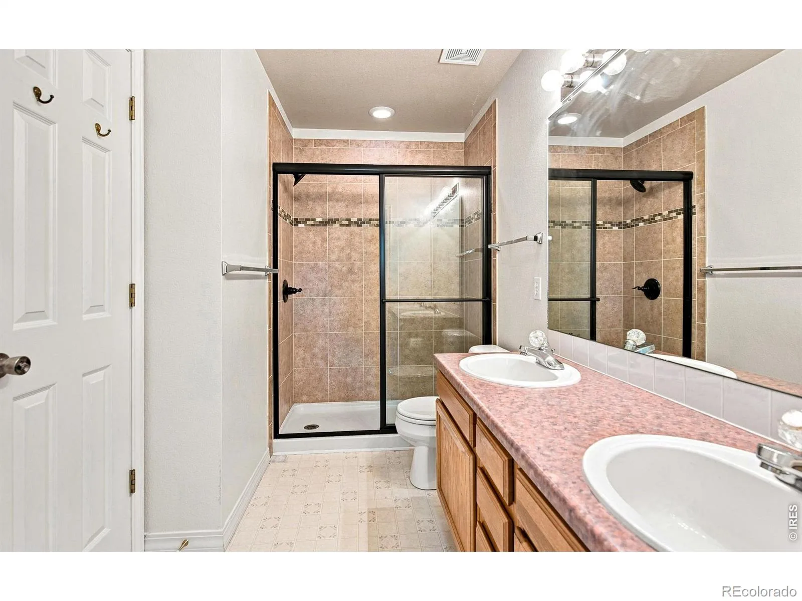 510 N Parkside Drive #E Longmont CO 80501 | MLS #RECIR1066336 08132026015518 1600 20
