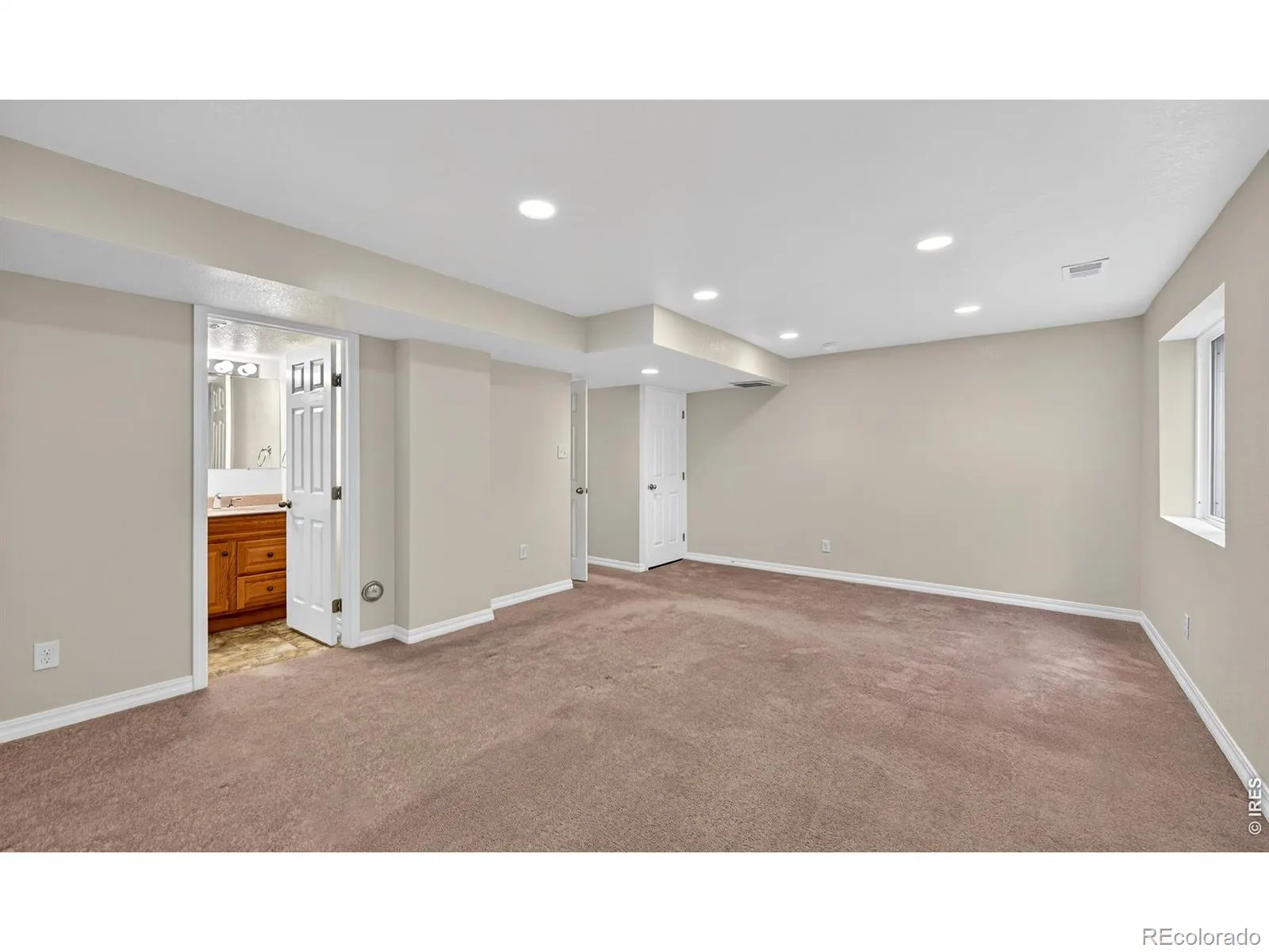 510 N Parkside Drive #E Longmont CO 80501 | MLS #RECIR1066336 08132026015518 1600 24