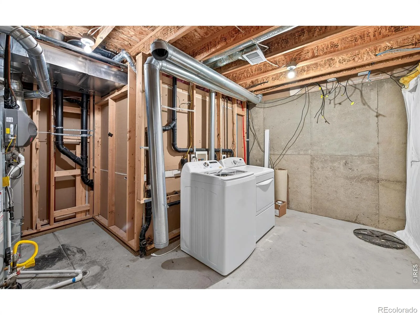 510 N Parkside Drive #E Longmont CO 80501 | MLS #RECIR1066336 08132026015518 1600 27