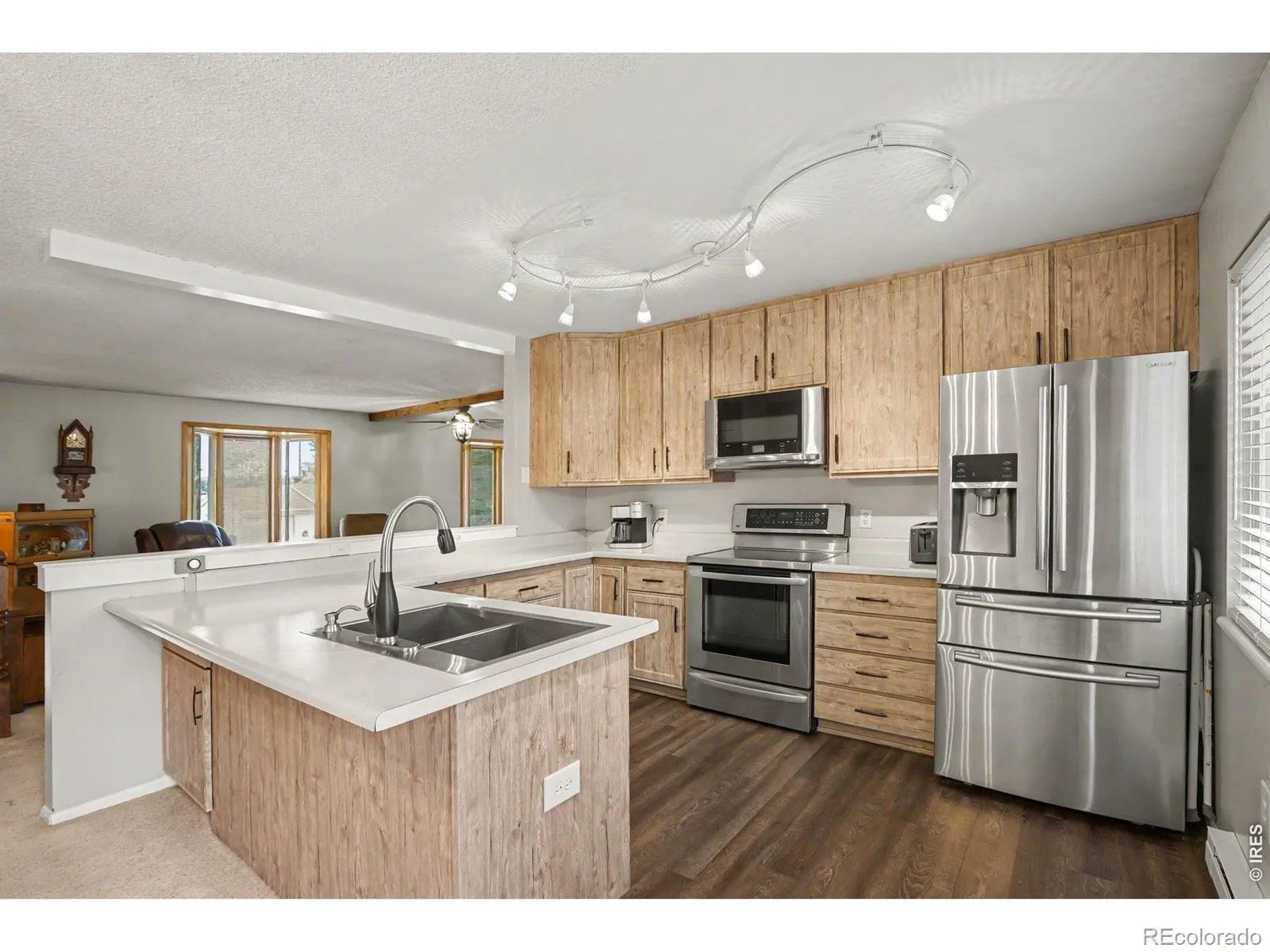 2113 Bowen Street Longmont CO 80501 | MLS #RECIR1066356 08132026151059 1600 8