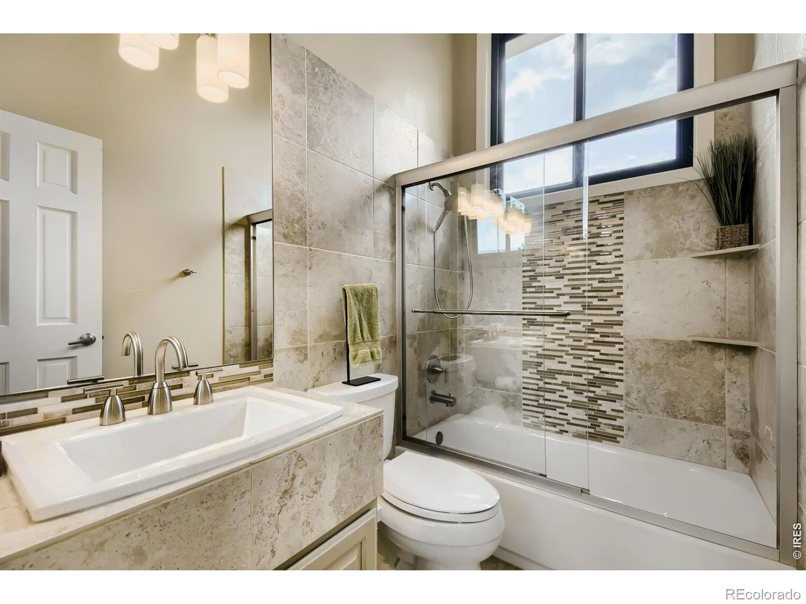 7962 Anchor Drive Longmont CO 80504 | MLS #RECIR1066388 08262026162635 1600 21
